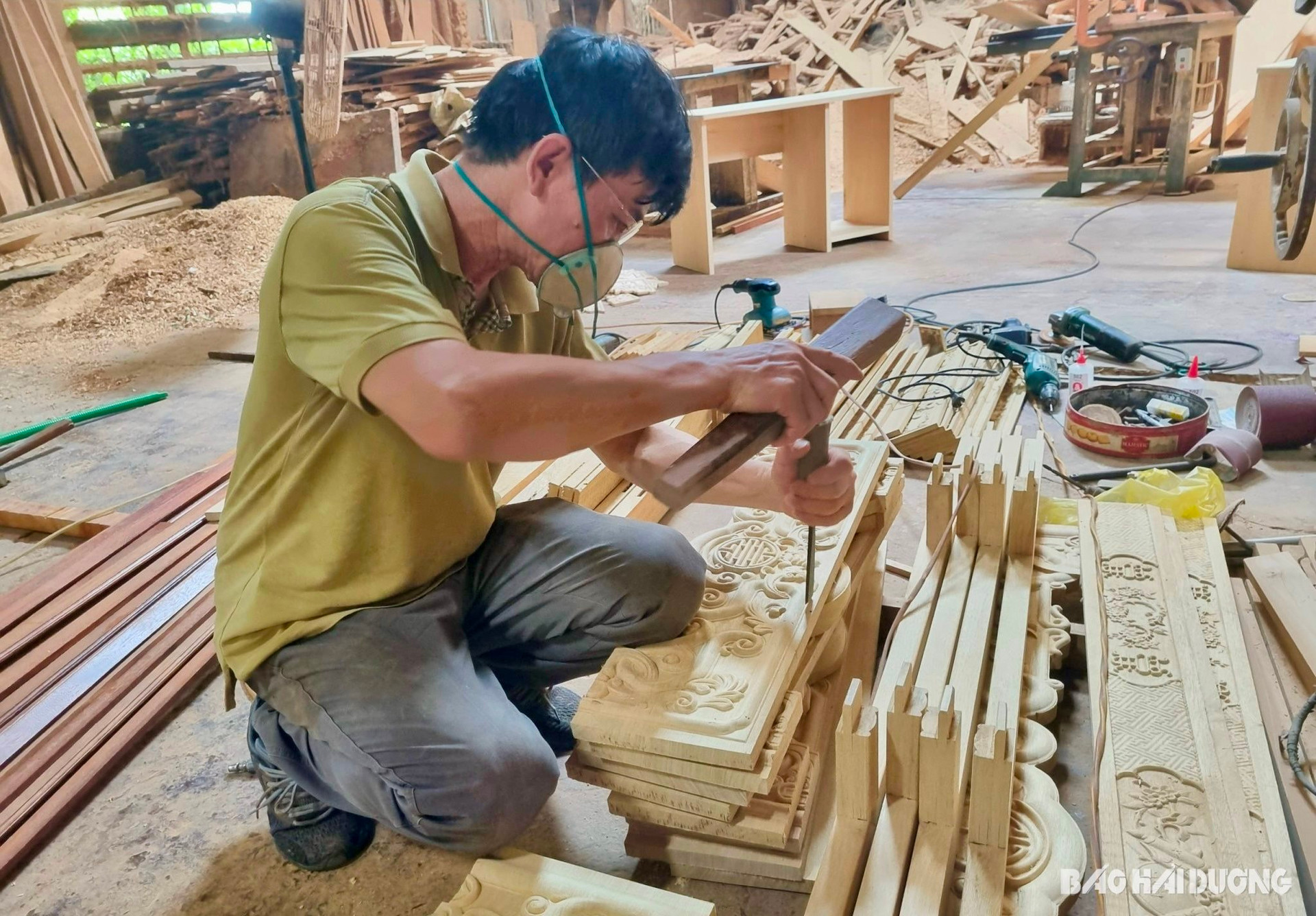 Một hợp tác xã ở Hải Dương, chỉ làm đồ gỗ mà doanh thu 40 tỷ, vừa nhận danh hiệu ngôi sao- Ảnh 1.