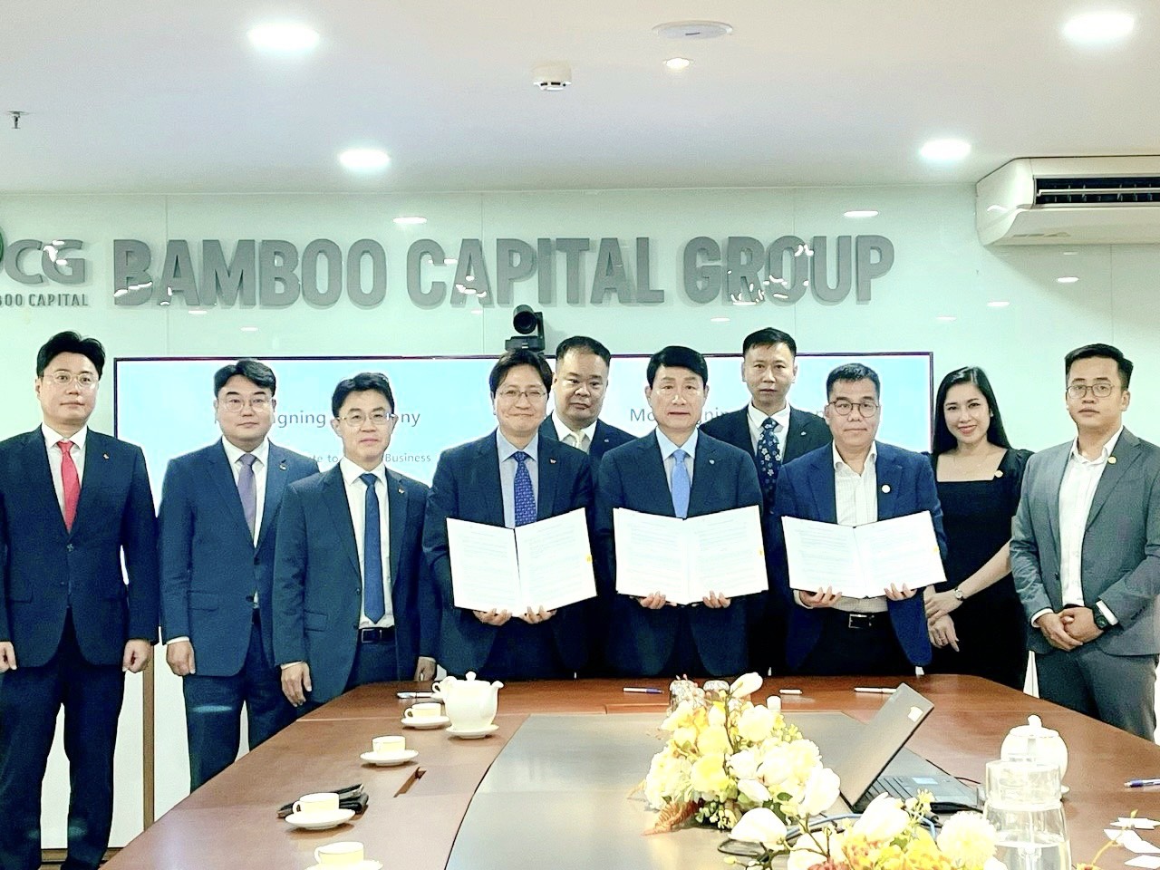 Bamboo Capital, SK Group, SLC: Bộ ba “ông lớn” bắt tay đầu tư điện rác và các giải pháp xử lý rác thải- Ảnh 1.