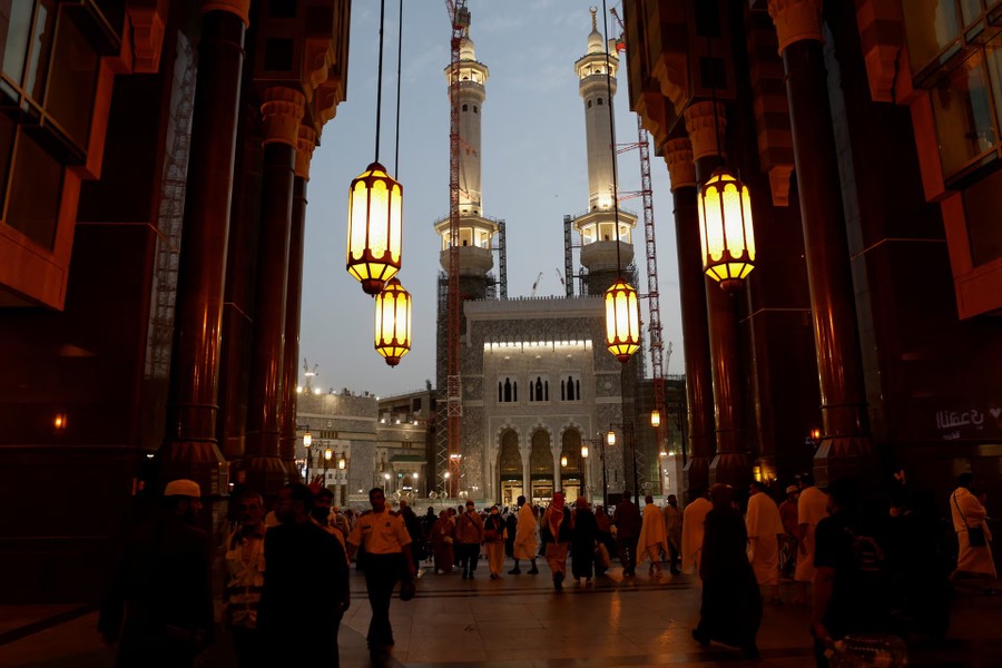 Toàn cảnh lễ hành hương Hajj của tín đồ Hồi giáo về thánh địa Mecca- Ảnh 13.
