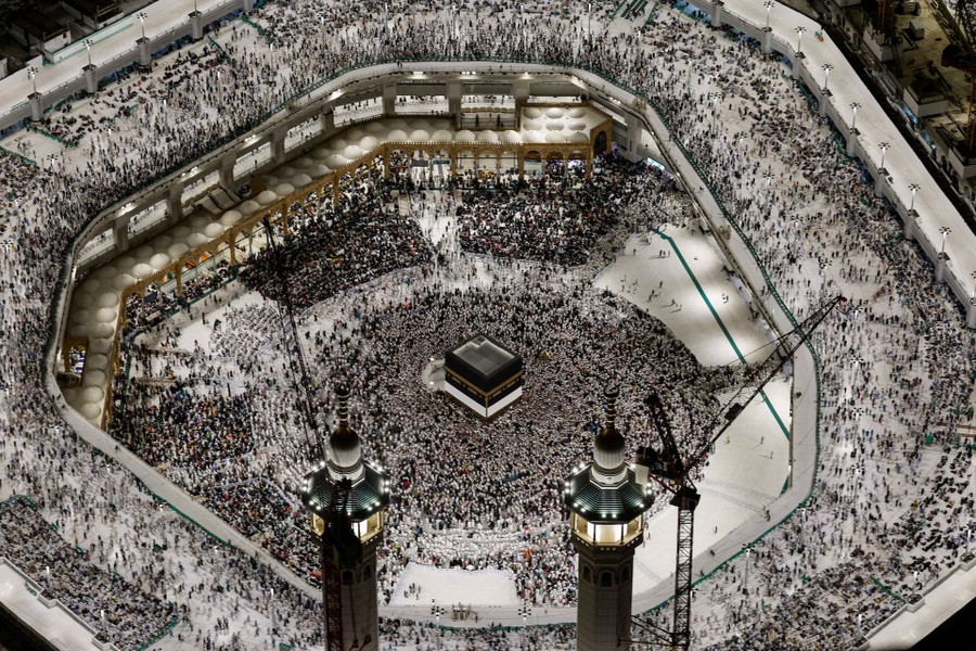Toàn cảnh lễ hành hương Hajj của tín đồ Hồi giáo về thánh địa Mecca- Ảnh 4.