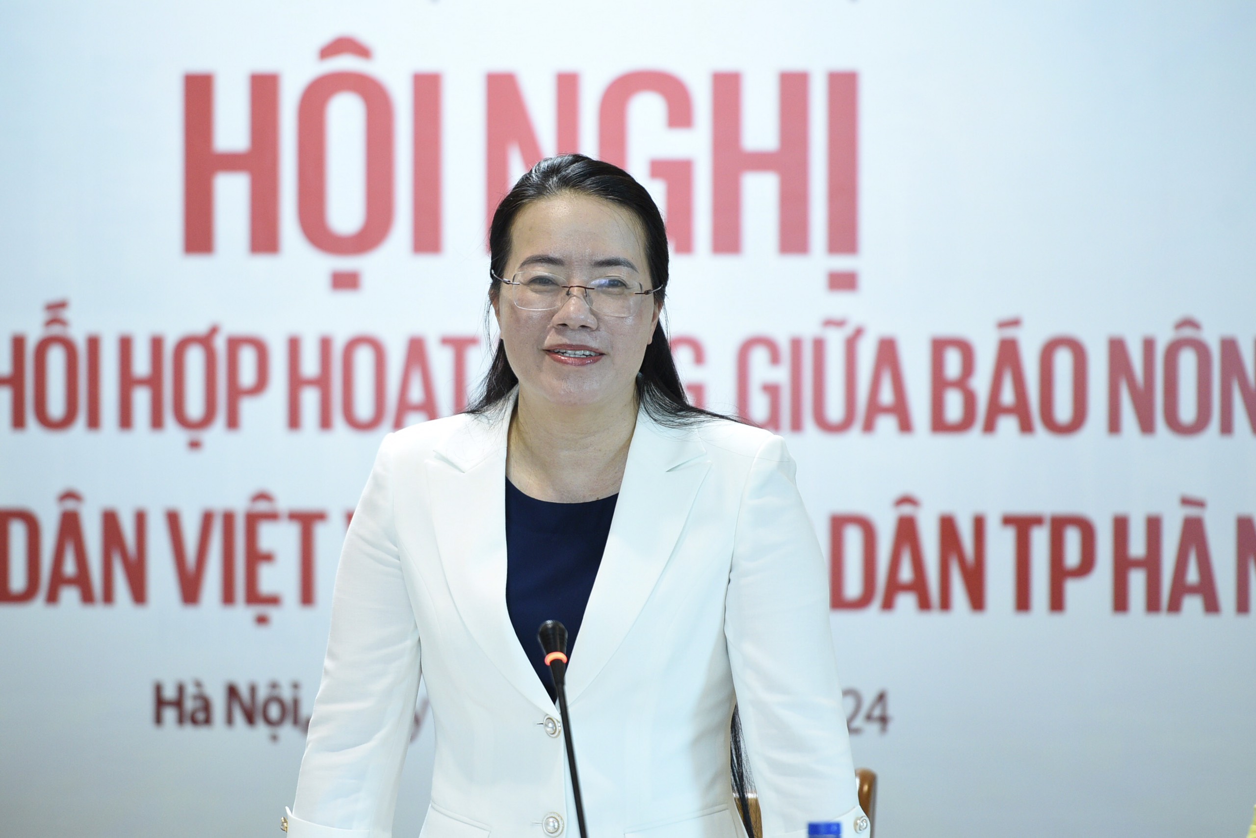 Chủ tịch Hội Nông dân TP.Hà Nội Phạm Hải Hoa: Đọc báo Dân Việt thường xuyên để đổi mới hoạt động Hội- Ảnh 1.