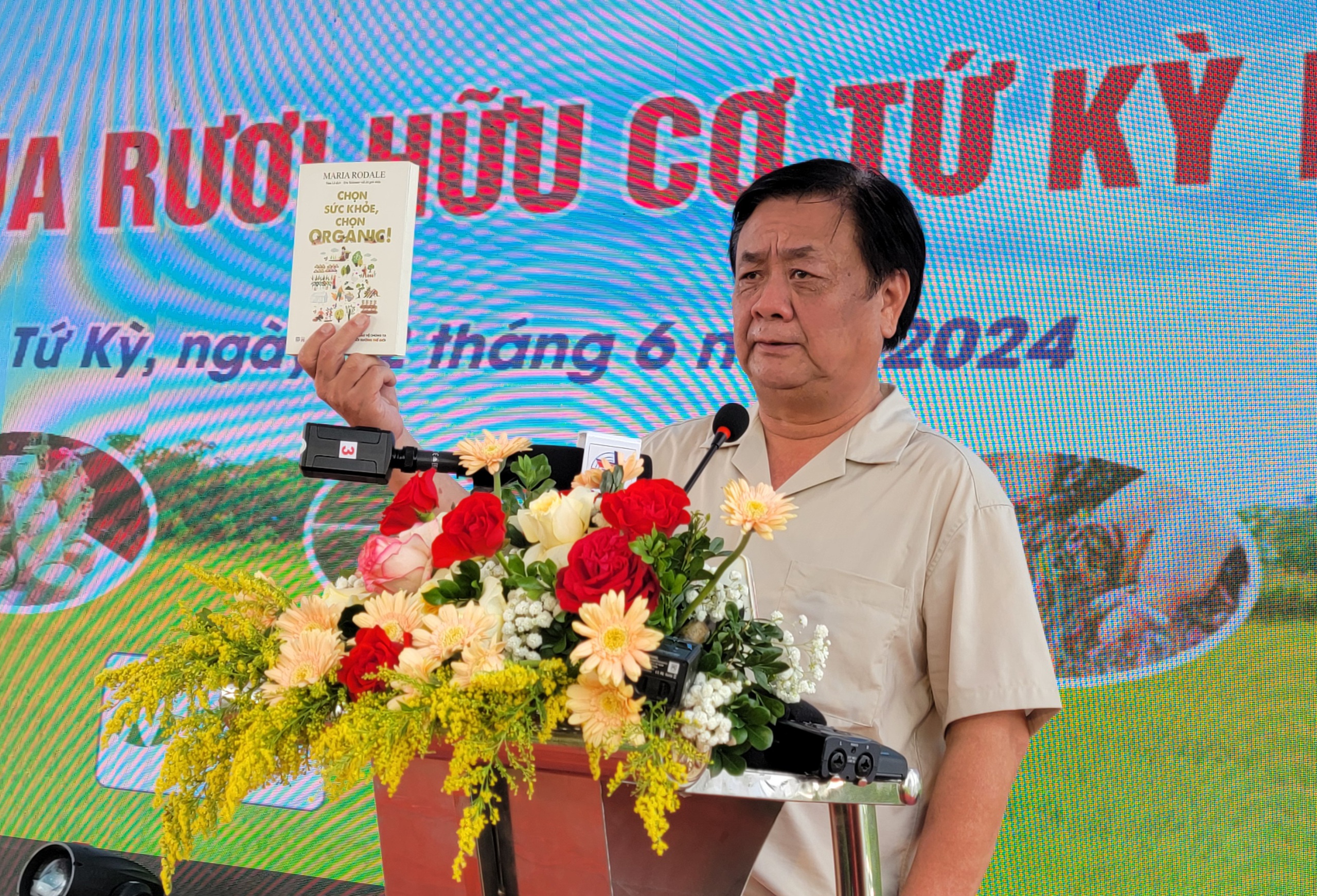 Một huyện của tỉnh Hải Dương, tổ chức ngày hội cho cây lúa, con rươi, Bộ trưởng Bộ NNPTNT đến tận nơi xem- Ảnh 3.
