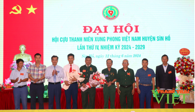 Hội Cựu thanh niên xung phong huyện Sìn Hồ: Tích cực vận động nhân dân xây dựng đời sống văn hoá- Ảnh 2.