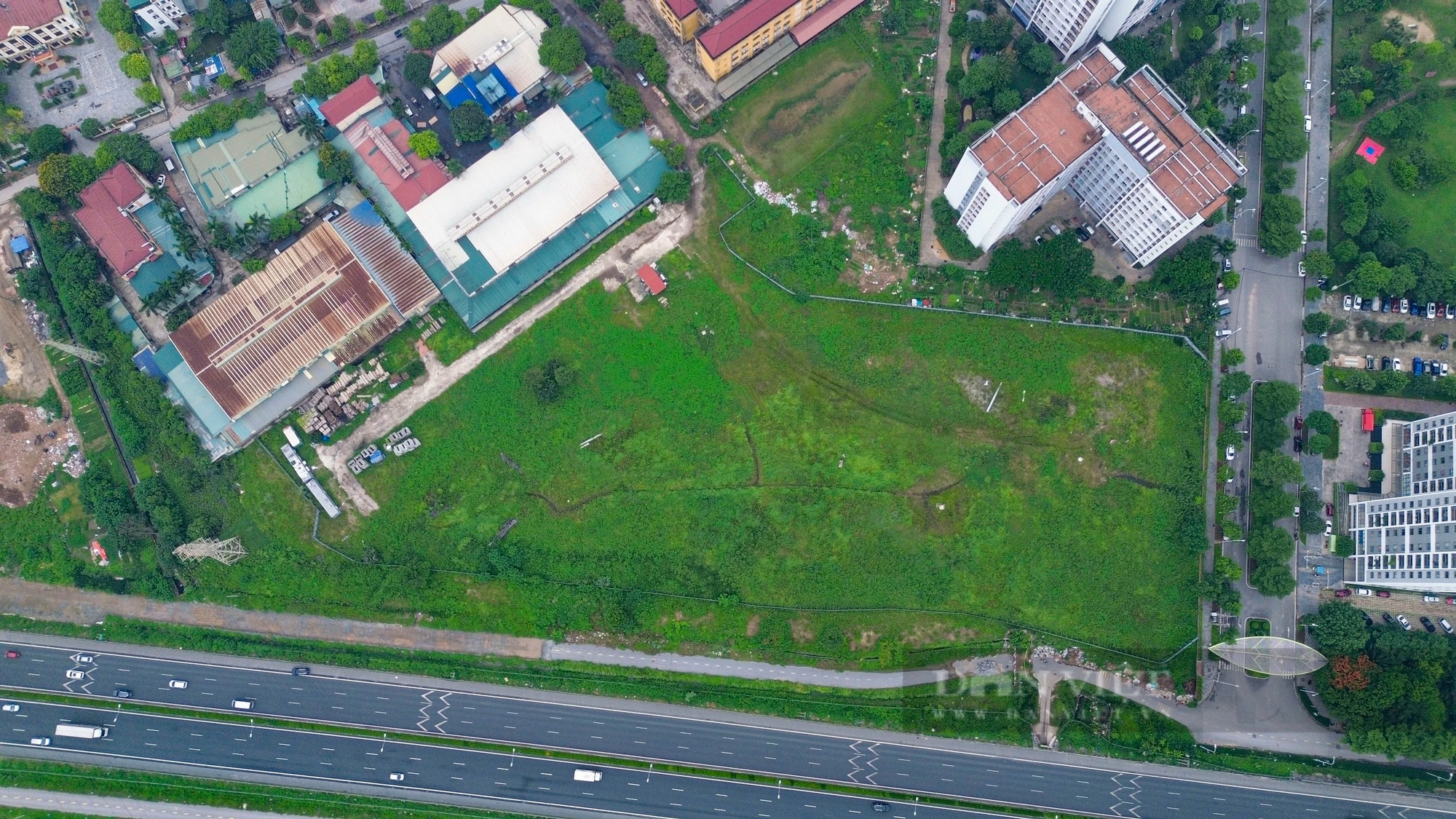 Sau gần 2 thập kỷ, cỏ vẫn mọc xanh tốt tại vị trí xây bệnh viện tiêu chuẩn quốc tế 5 sao ở Hà Nội- Ảnh 2.