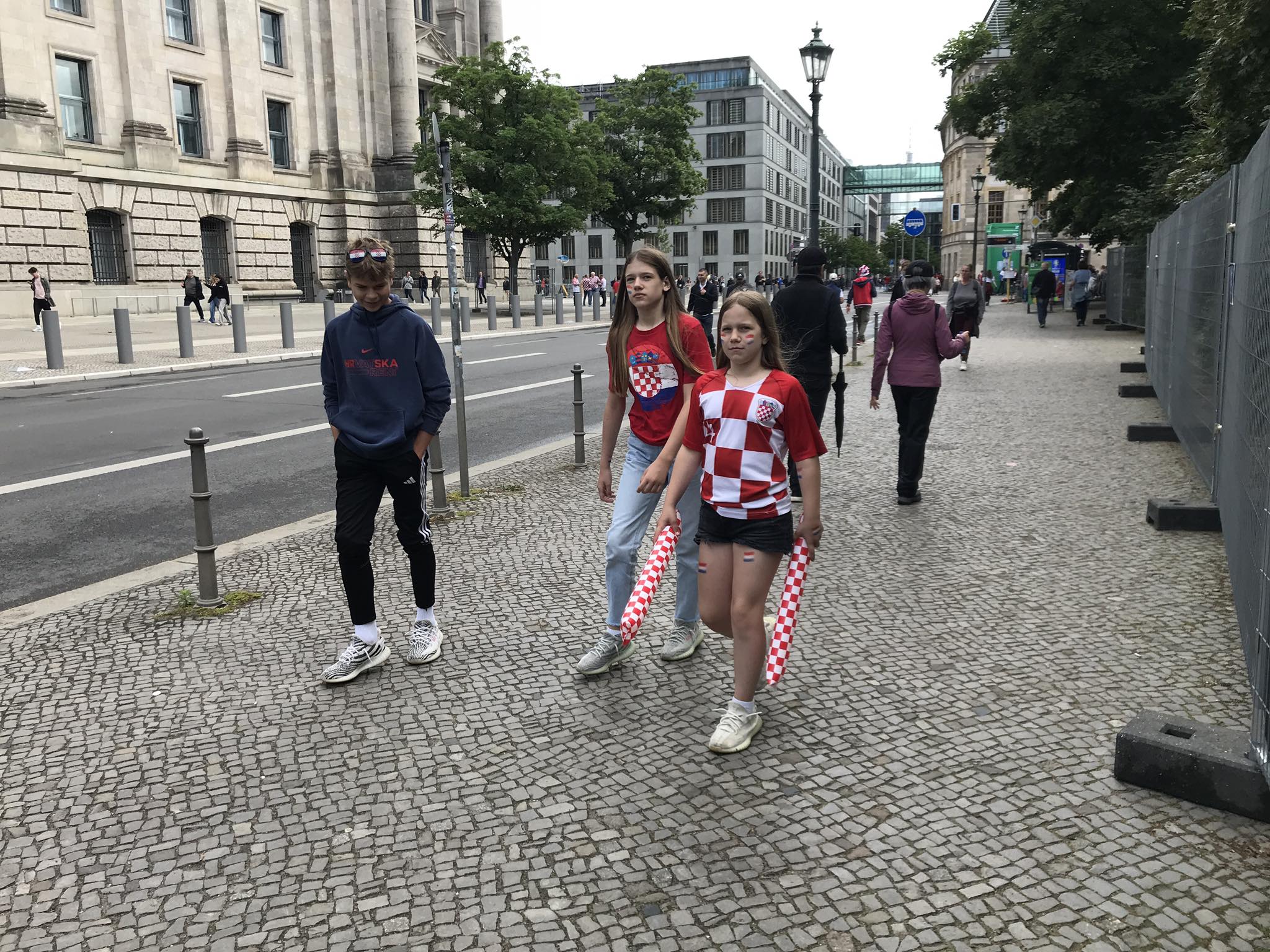 Ở Berlin, tôi "vào vai" người hâm mộ Croatia như thế nào?- Ảnh 8.