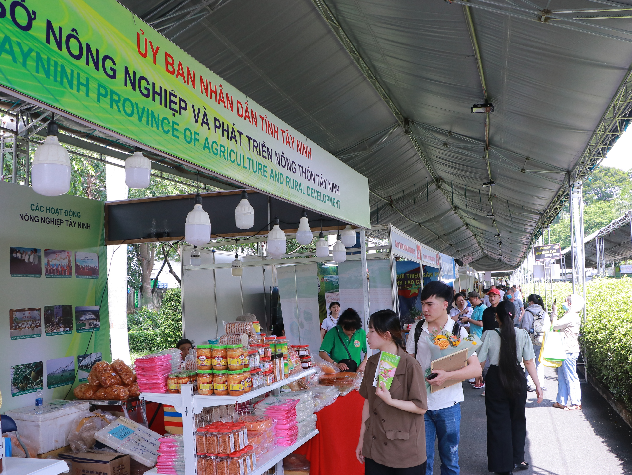 300 gian hàng tham gia triển lãm giống, nông nghiệp công nghệ cao TP.HCM- Ảnh 1.
