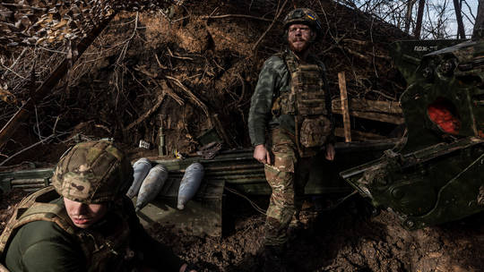 Vũ công thoát y người Mỹ đến chiến đấu cho Ukraine- Ảnh 1.
