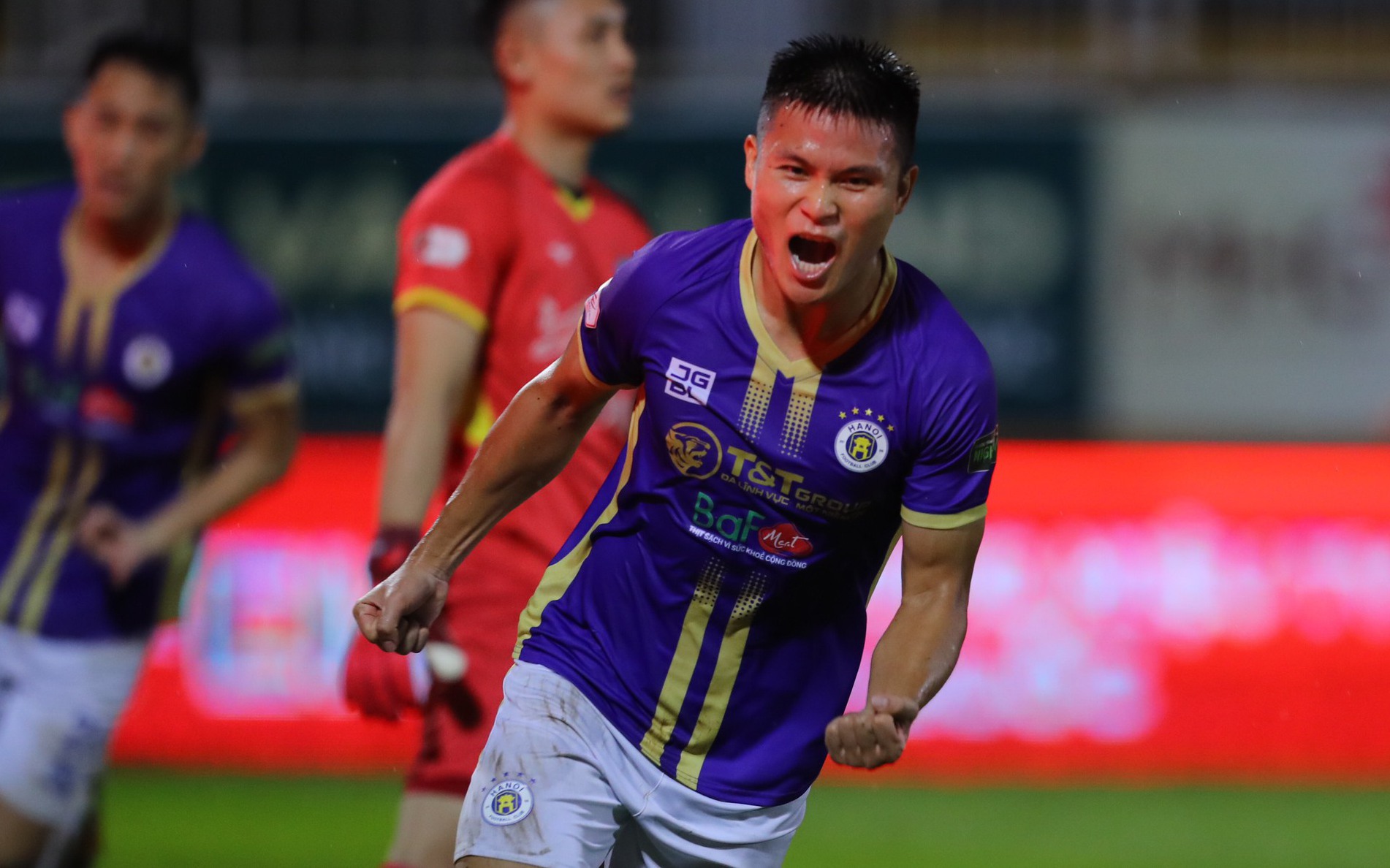 Tin sáng (16/6): Hà Nội FC chi 1 triệu USD “lót tay” để giữ chân Tuấn Hải?- Ảnh 1.