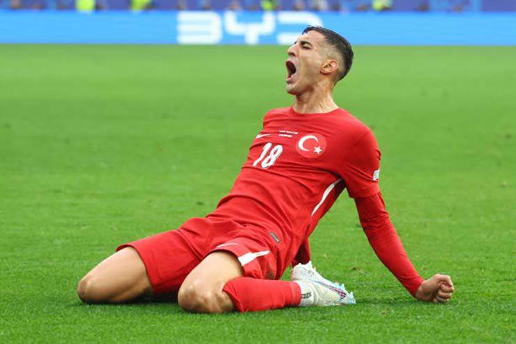 Highlight Thổ Nhĩ Kỳ vs Georgia (3-1): Trận đấu của siêu phẩm- Ảnh 1.