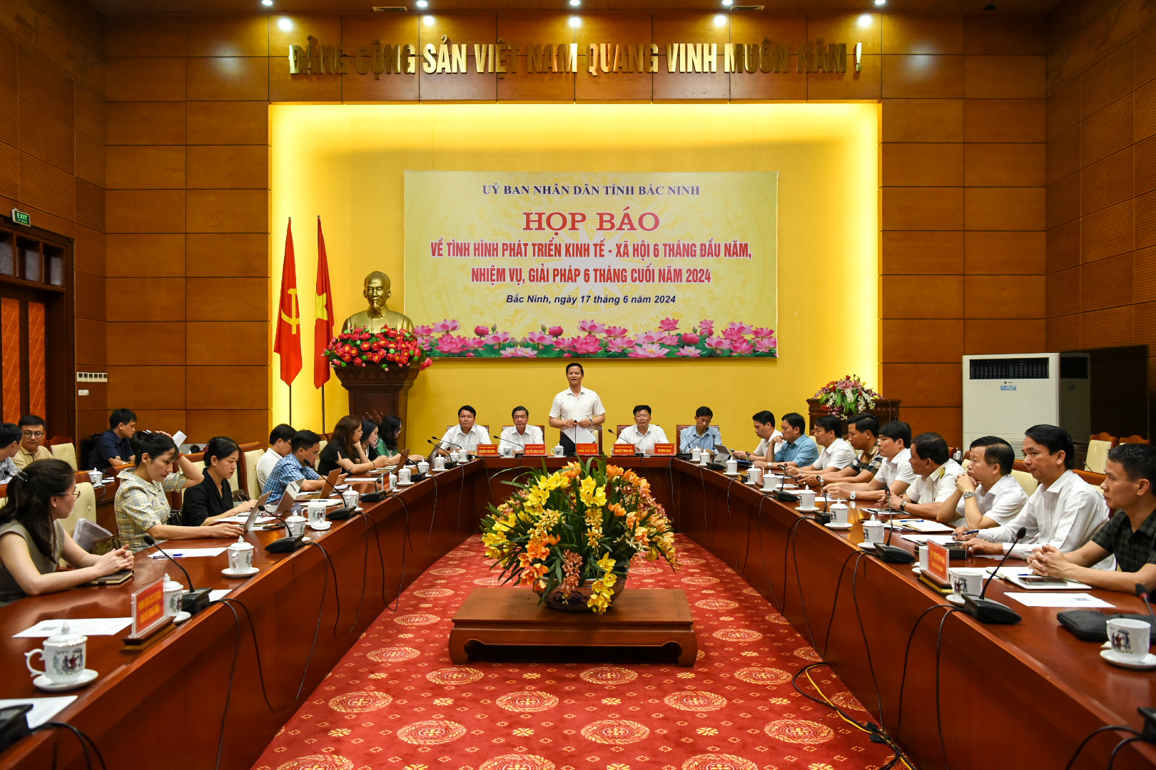 Kinh tế Bắc Ninh tăng trưởng dương trở lại, đối tác lớn Amkor bổ sung tăng vốn hơn 1 tỷ USD trước 11 năm- Ảnh 1.