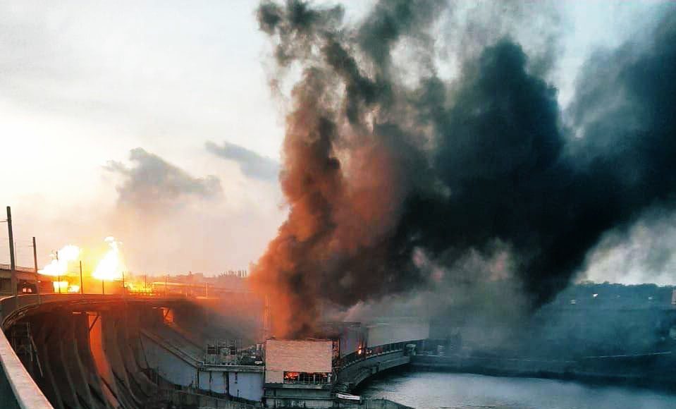 Ukraine tuyệt vọng khi Nhà máy thủy điện Dnipro đang trong tình trạng nguy kịch - Ảnh 1.