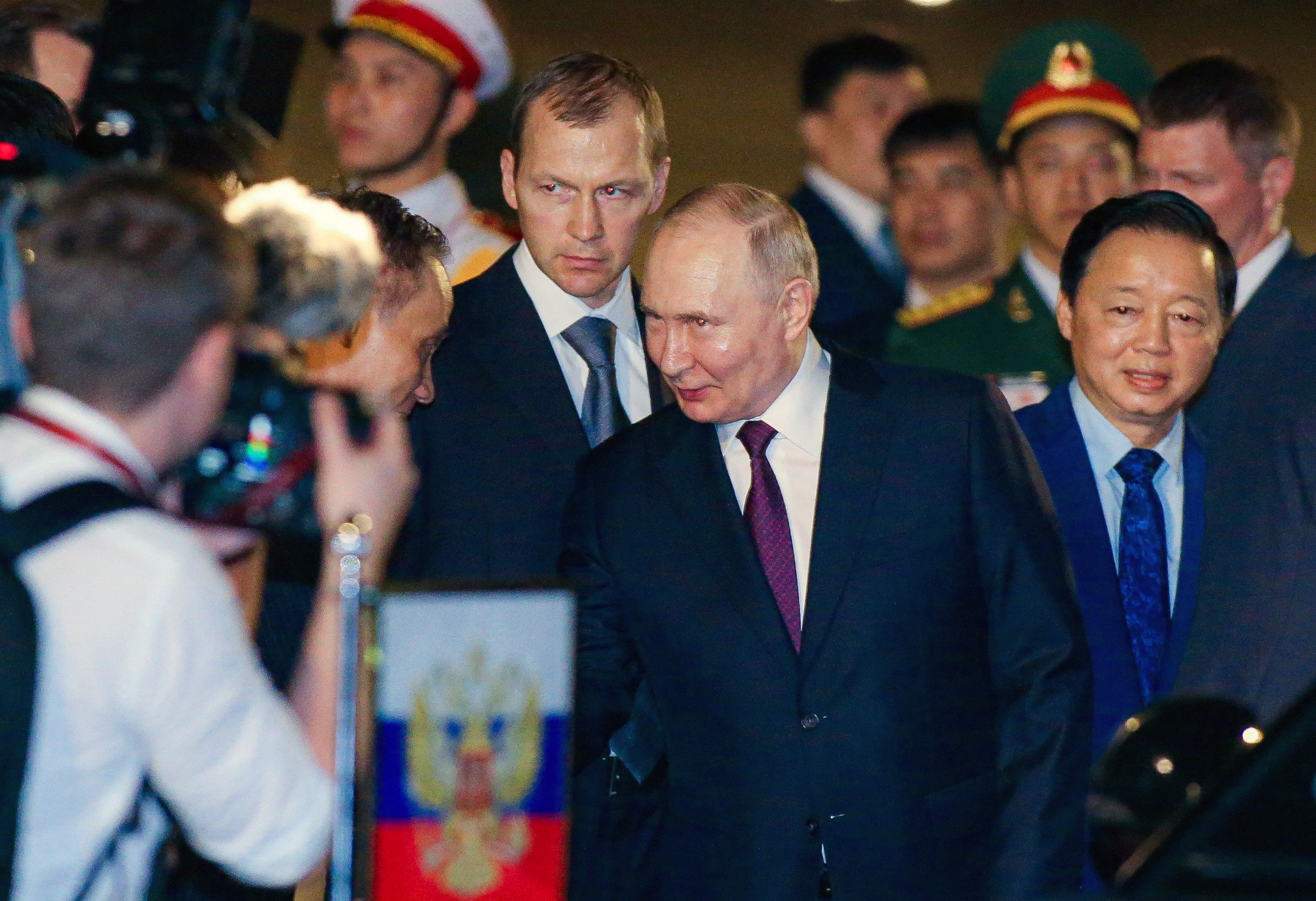 Toàn cảnh chuyến thăm Việt Nam của Tổng thống Nga Vladimir Putin- Ảnh 10.