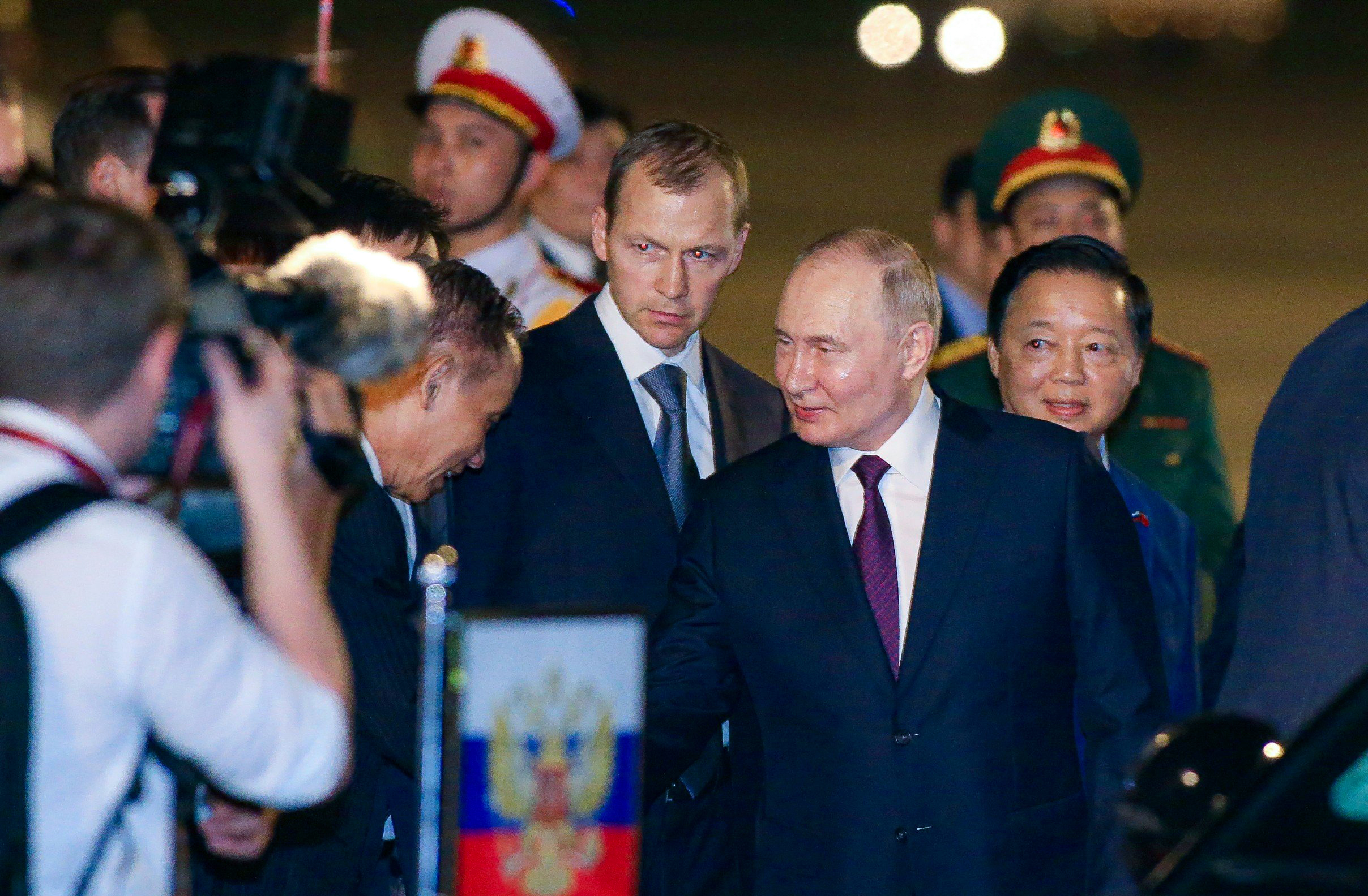 Toàn cảnh chuyến thăm Việt Nam của Tổng thống Nga Vladimir Putin- Ảnh 12.