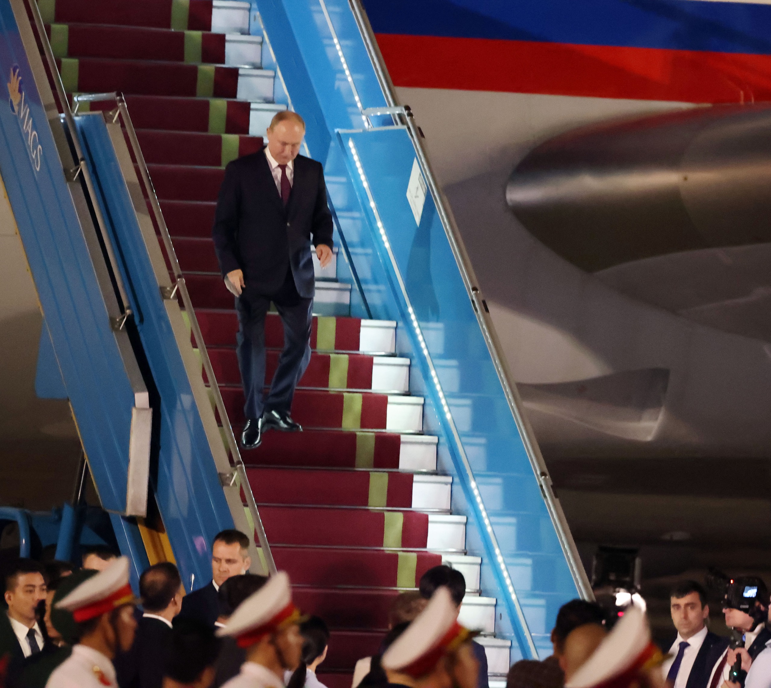 Toàn cảnh chuyến thăm Việt Nam của Tổng thống Nga Vladimir Putin- Ảnh 7.