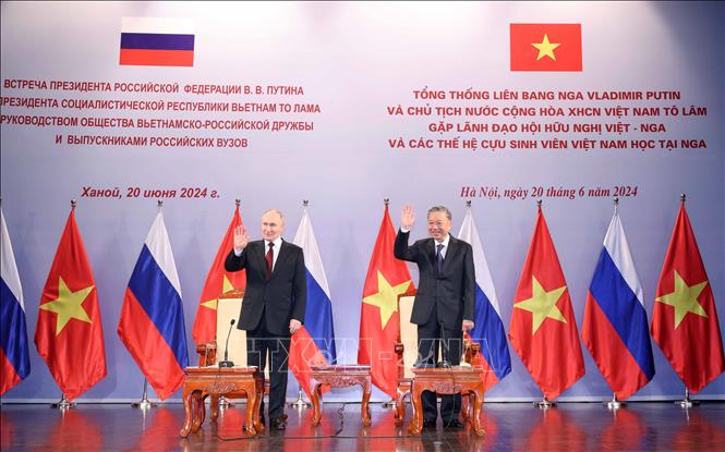 Tổng thống Nga Putin bày tỏ sự ngưỡng mộ Chủ tịch Hồ Chí Minh và nhân dân Việt Nam- Ảnh 2.