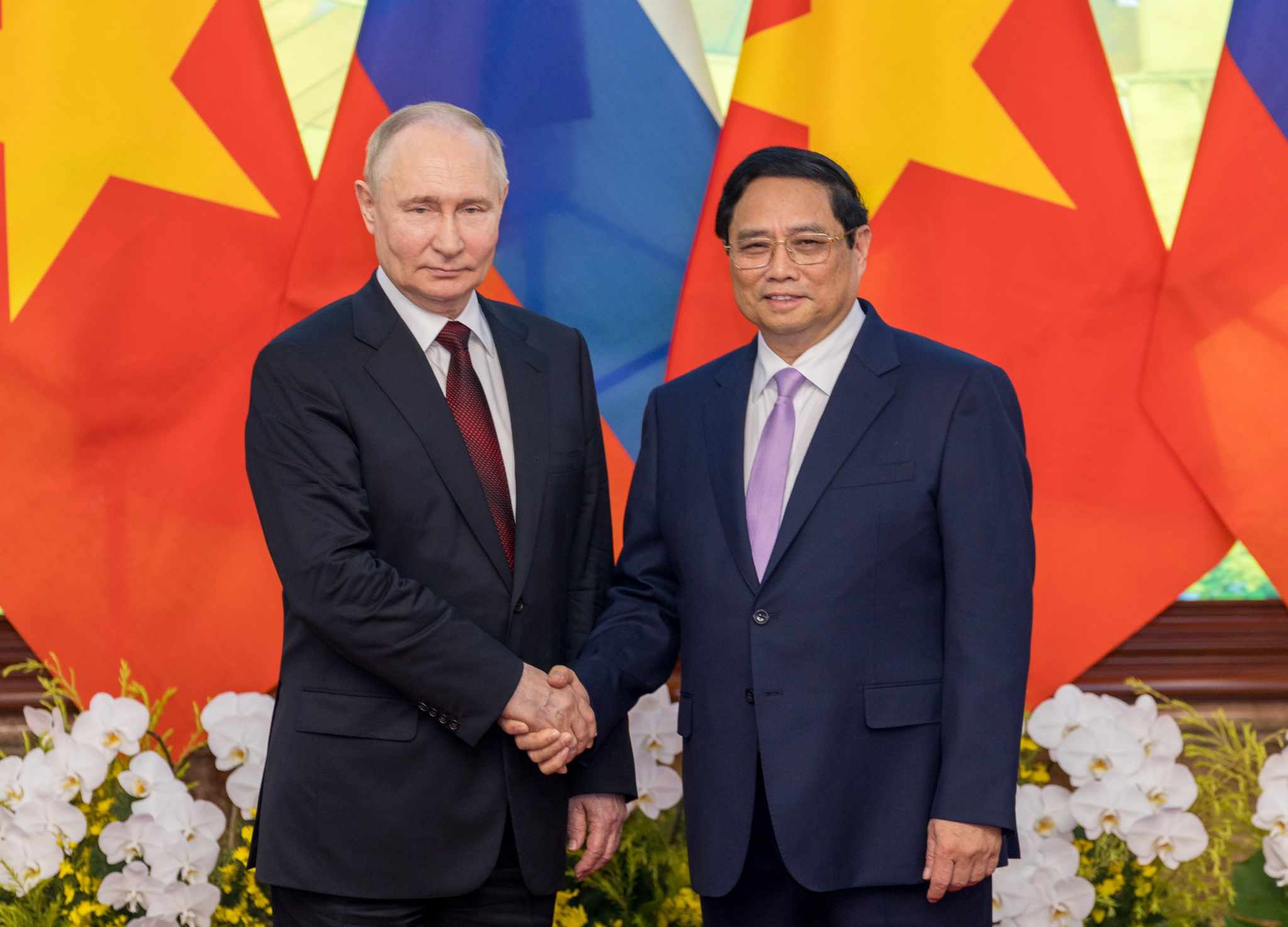 Thủ tướng Phạm Minh Chính hội kiến Tổng thống Liên bang Nga Vladimir Putin- Ảnh 1.