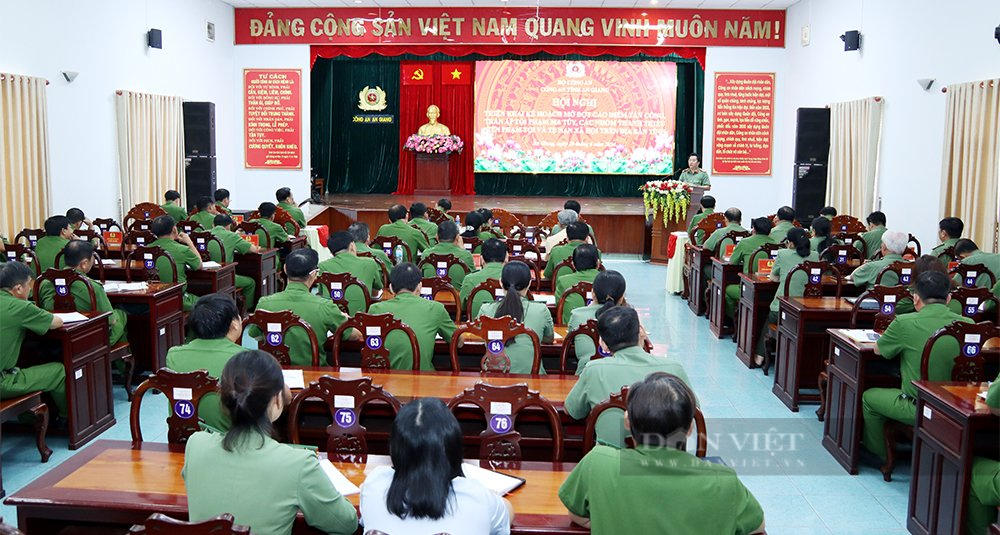 Công an tỉnh An Giang mở cao điểm tấn công trấn áp tội phạm ma túy, băng nhóm thanh thiếu niên phạm tội- Ảnh 3.