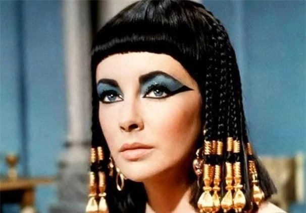 Tại sao người Ai Cập cổ đại lại thích cạo trọc đầu, sau đó đội tóc giả lên?- Ảnh 2.
