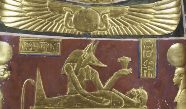Pharaoh Akhenaten: Thuộc “dị giáo”, là người ngoài hành tinh?- Ảnh 2.