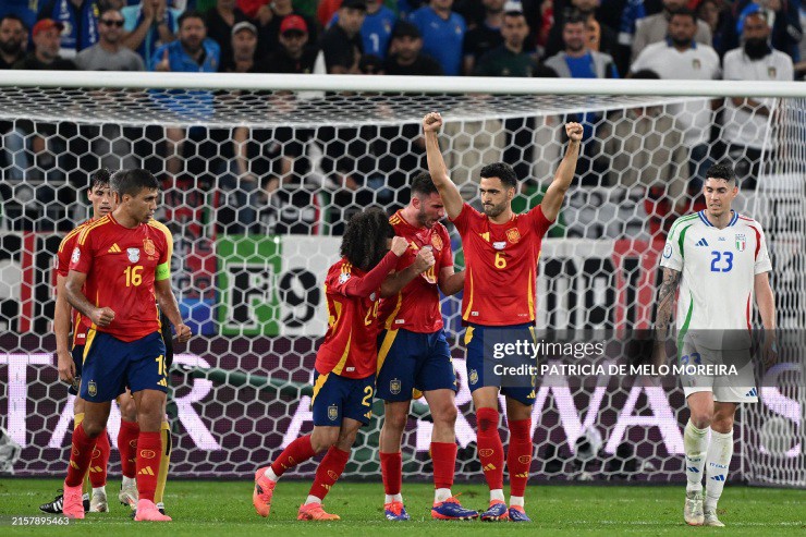 Highlight Tây Ban Nha vs Italia (1-0): Bàn phản lưới nhà nghiệt ngã- Ảnh 1.