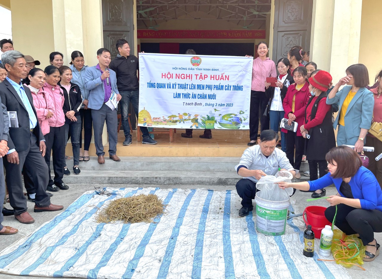 Ninh Bình: Nông dân huyện Nho Quan được tuyên truyền về xử lý rác thải bảo vệ môi trường- Ảnh 2.