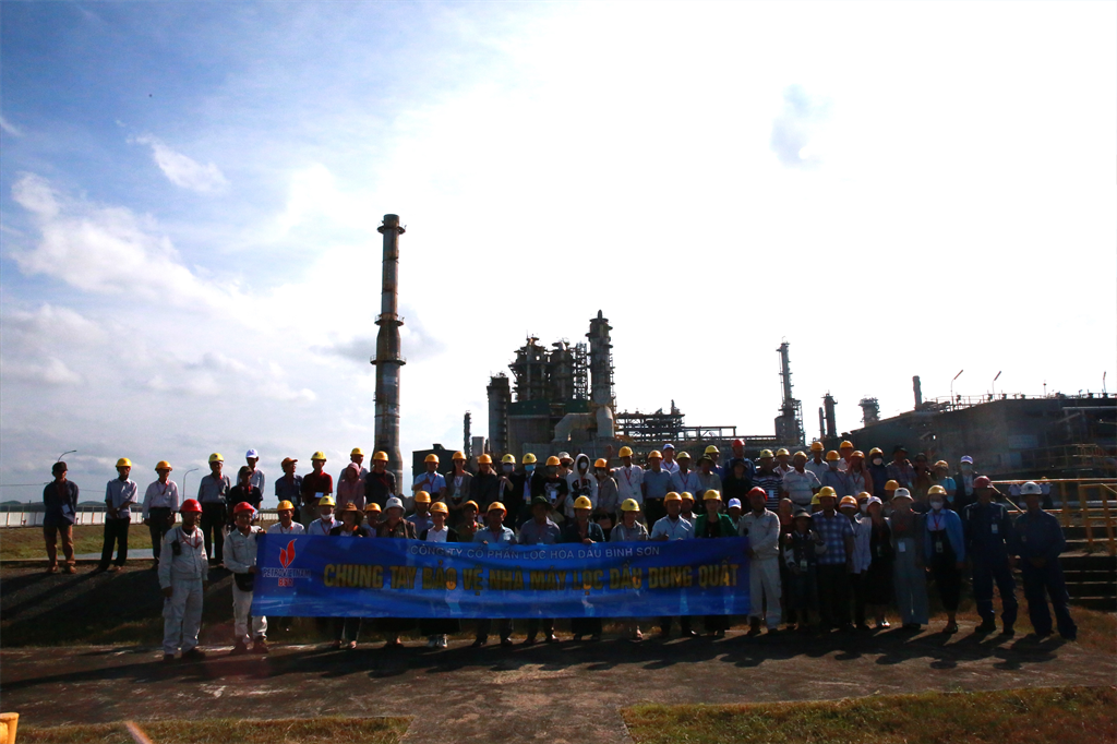 Nhân dân cùng tham gia giám sát công tác bảo vệ môi trường tại NMLD Dung Quất- Ảnh 6.