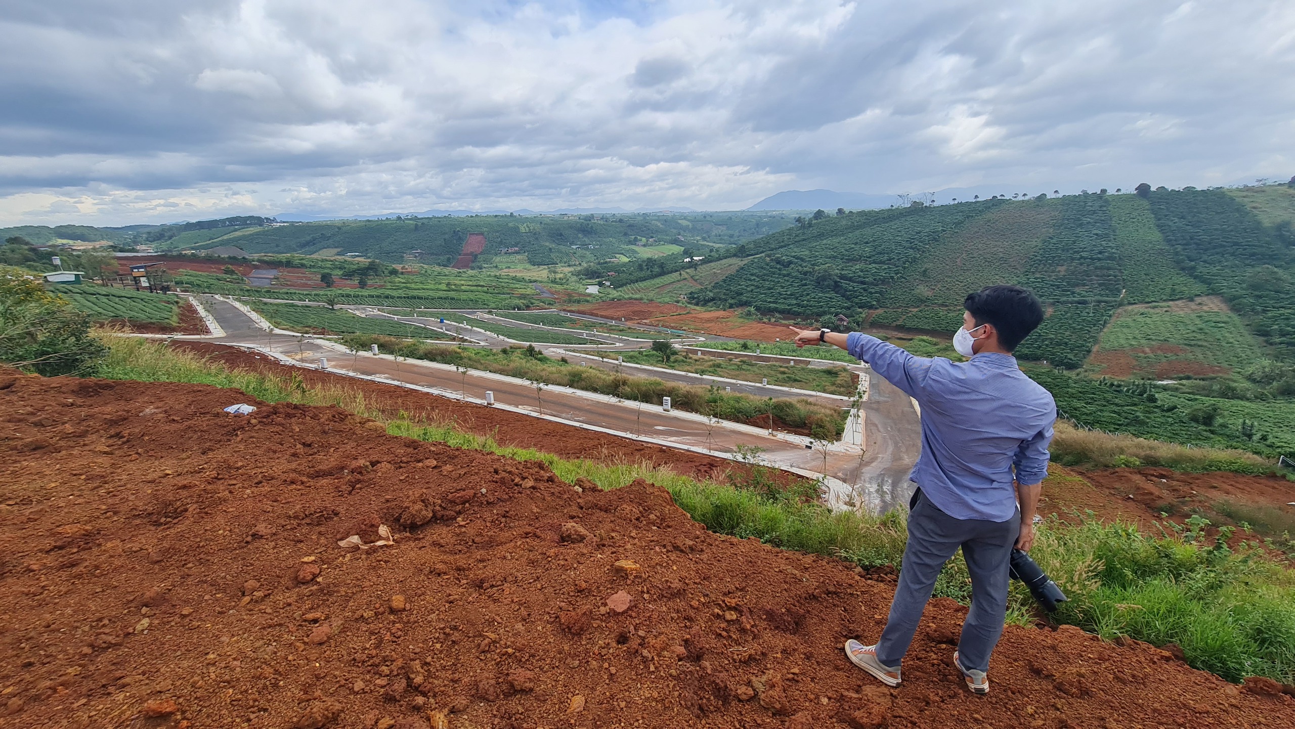 Hàng trăm trường hợp tách thửa, mở đường mới ở TP. Bảo Lộc gặp khó khi giải quyết thủ tục hành chính- Ảnh 3.