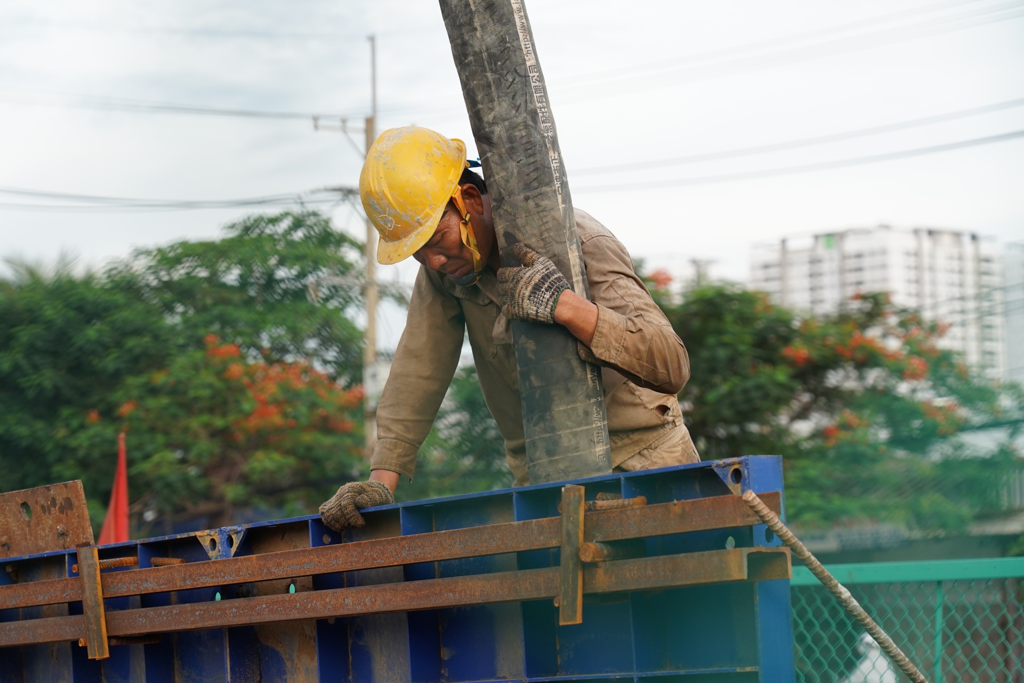 Công nhân đang gấp rút thi công hầm chui 830 tỷ đồng ở TP.HCM để kịp thông xe vào tháng 8- Ảnh 5.