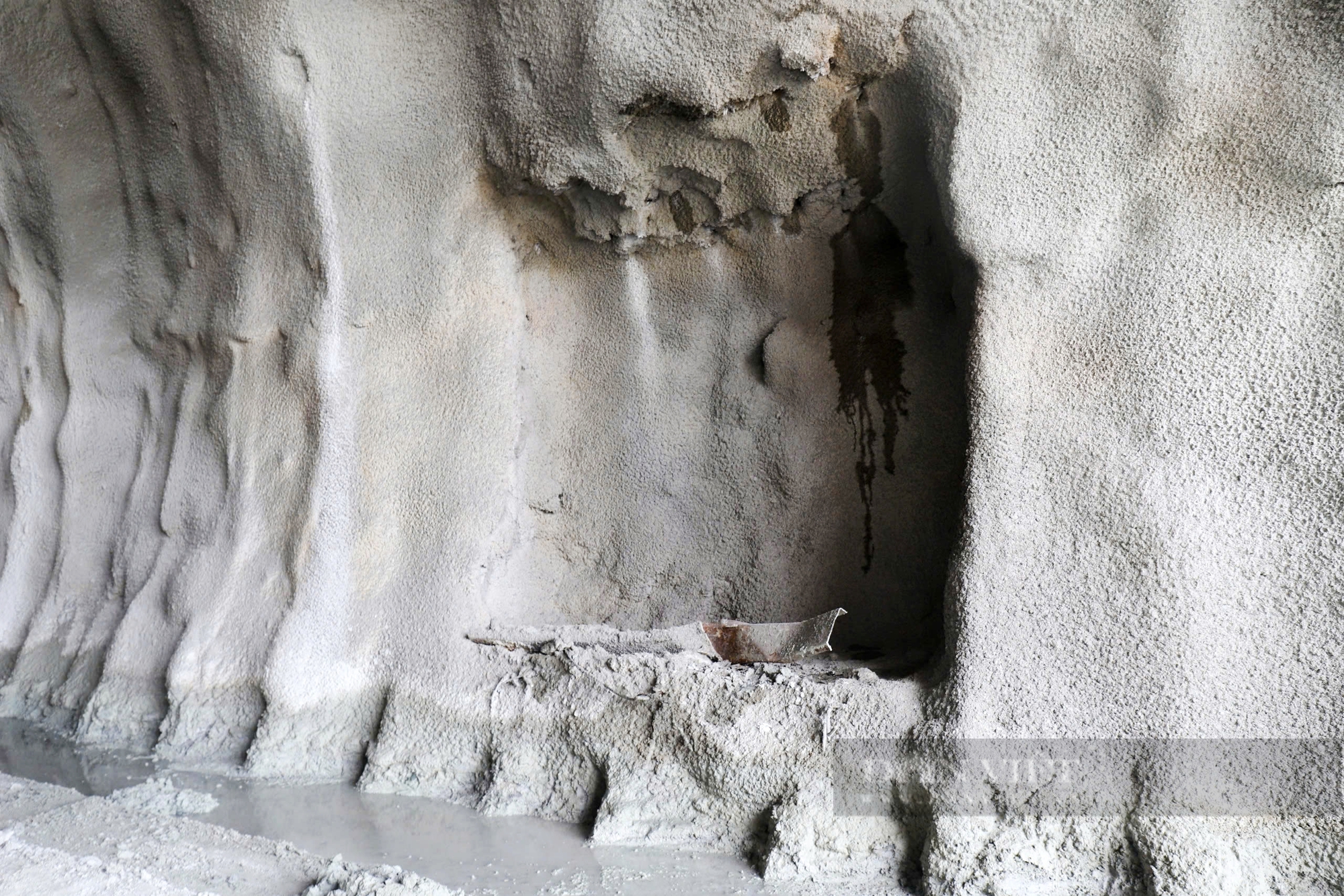 Công nhân đào hầm Đèo Bụt xuyên núi trị giá hơn 1.000 tỷ đồng qua Hà Tĩnh- Ảnh 11.