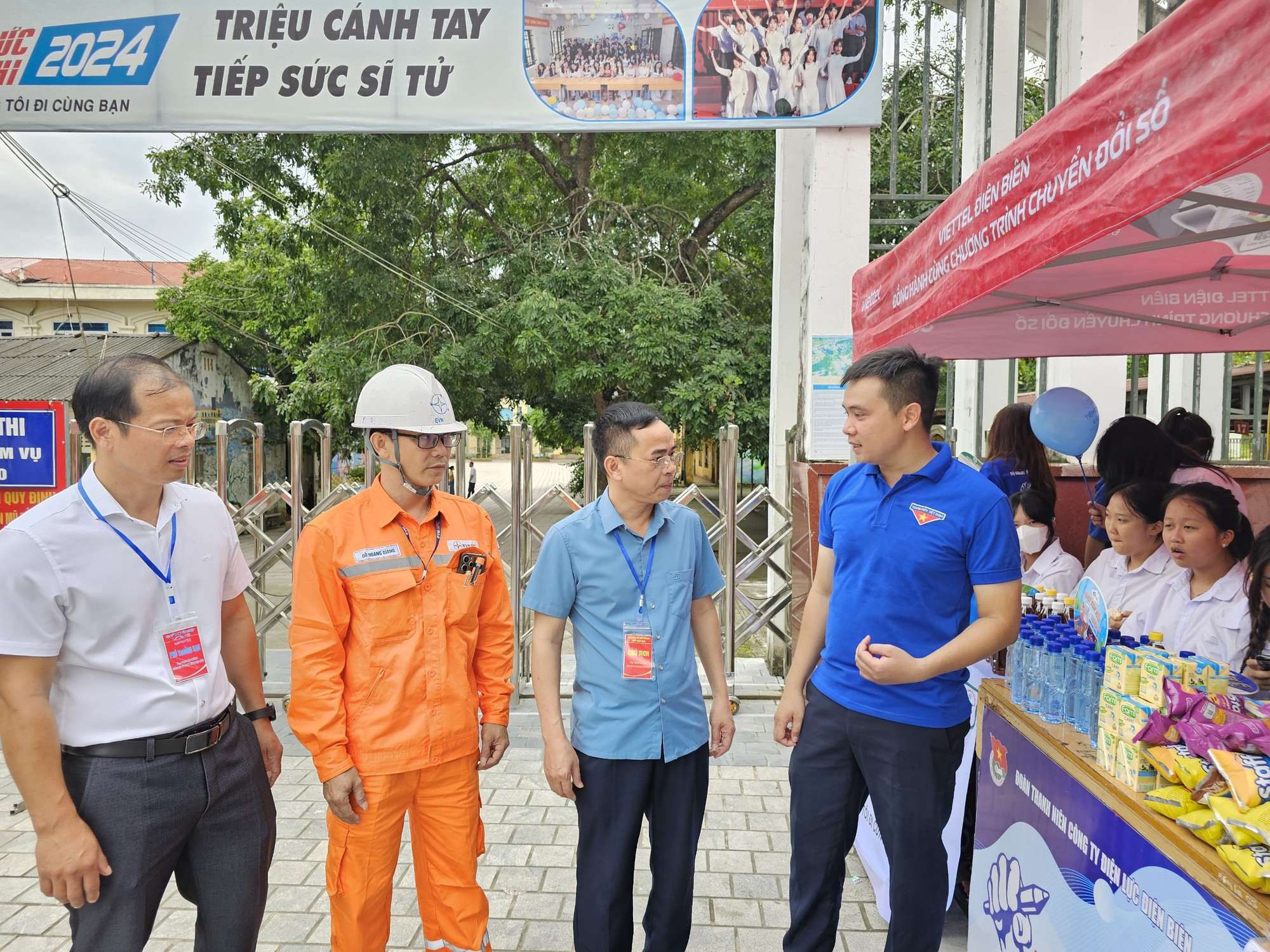 Điện Biên: Kỳ thi tốt nghiệp THPT năm 2024 kết thúc an toàn, nghiêm túc- Ảnh 1.