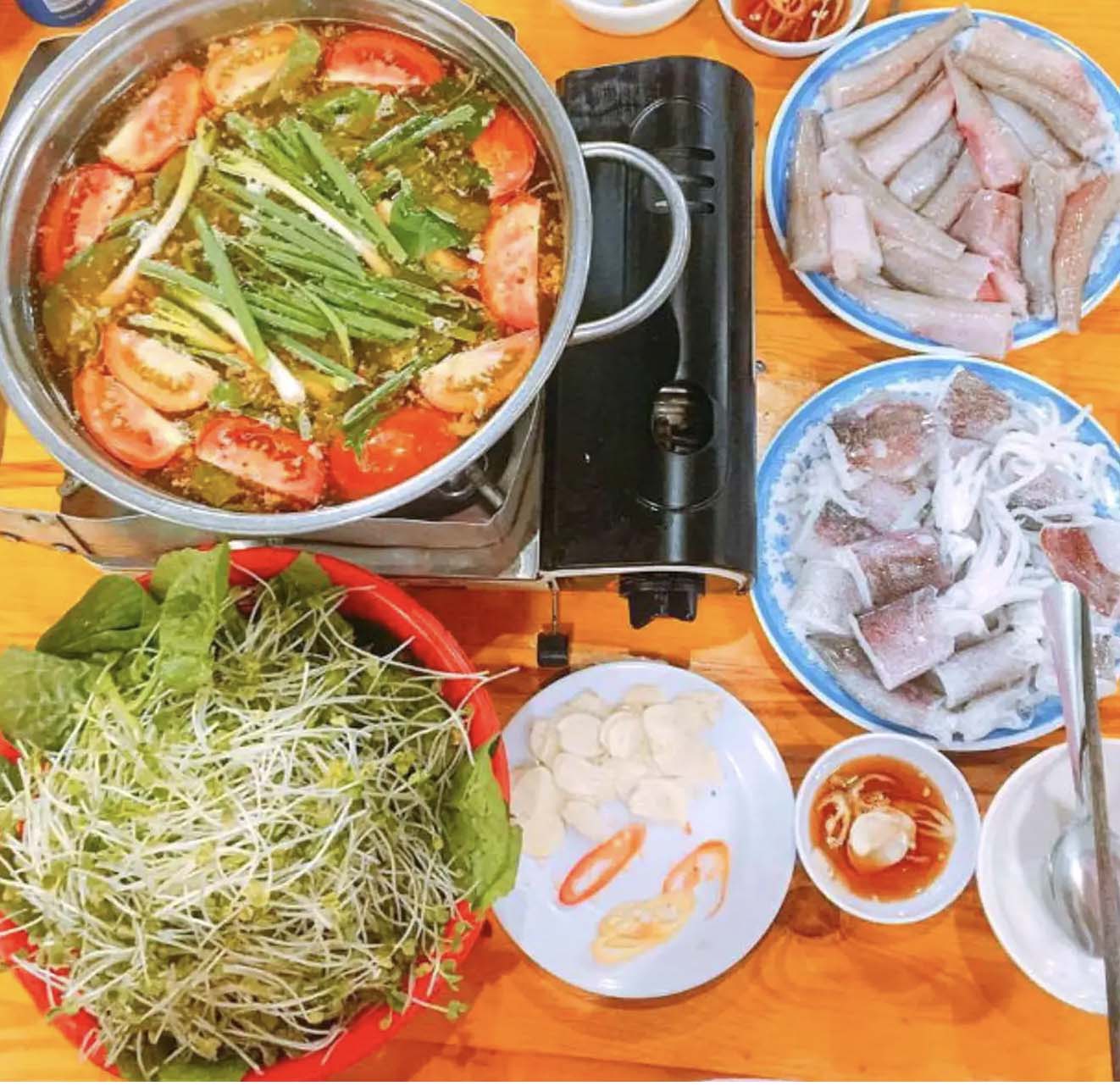 Ẩm thực Quảng Bình: Độc đáo với những món đặc sản vừa thơm, ngon bổ dưỡng- Ảnh 1.