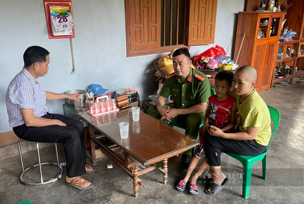 "Con nuôi công an xã" - giúp nâng bước tương lai cho trẻ em có hoàn cảnh khó khăn ở Lào Cai- Ảnh 3.