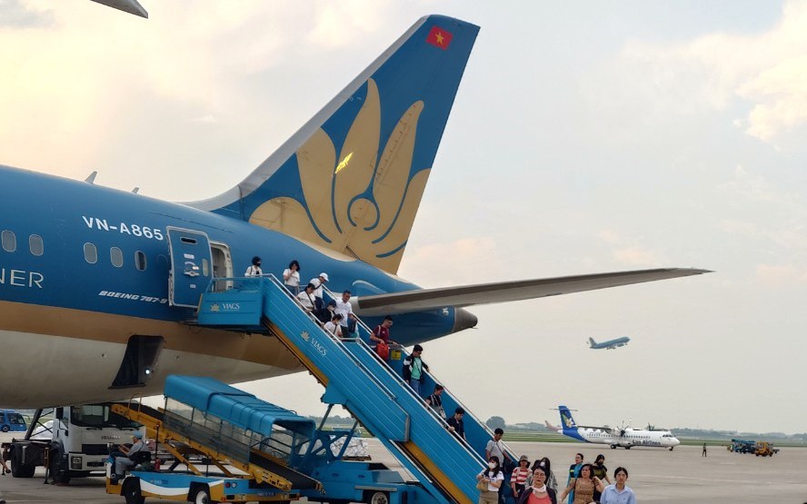 Doanh thu hơn 85.466 tỷ sau 9 tháng, Vietnam Airlines vẫn lỗ lũy kế 35.255 tỷ đồng - Ảnh 2.