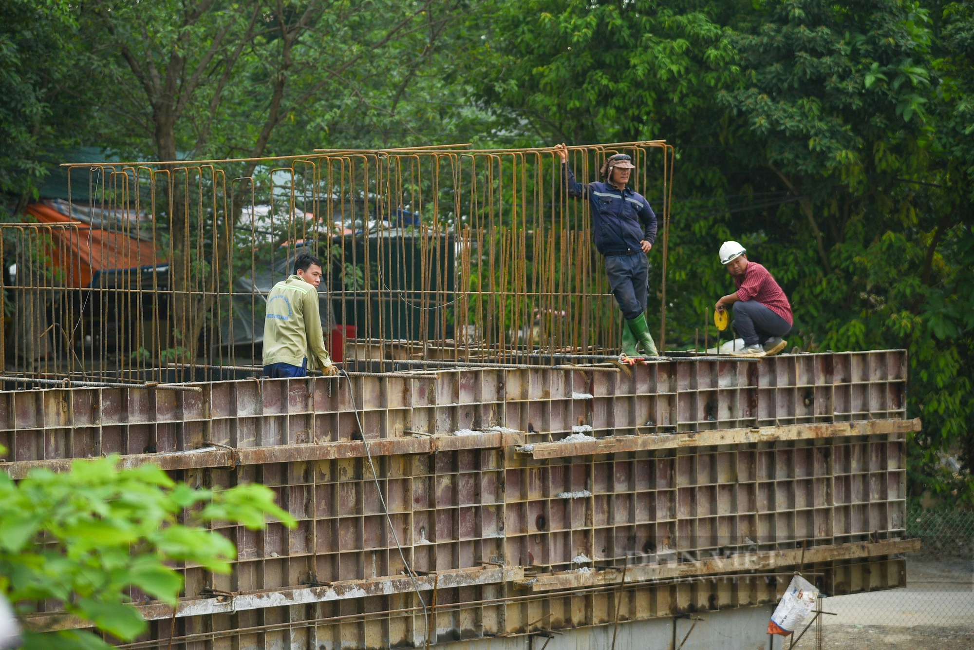 Hiện trạng tuyến đường được Hà Nội đầu tư hơn 8.100 tỷ đồng để mở rộng lên 60 mét- Ảnh 8.