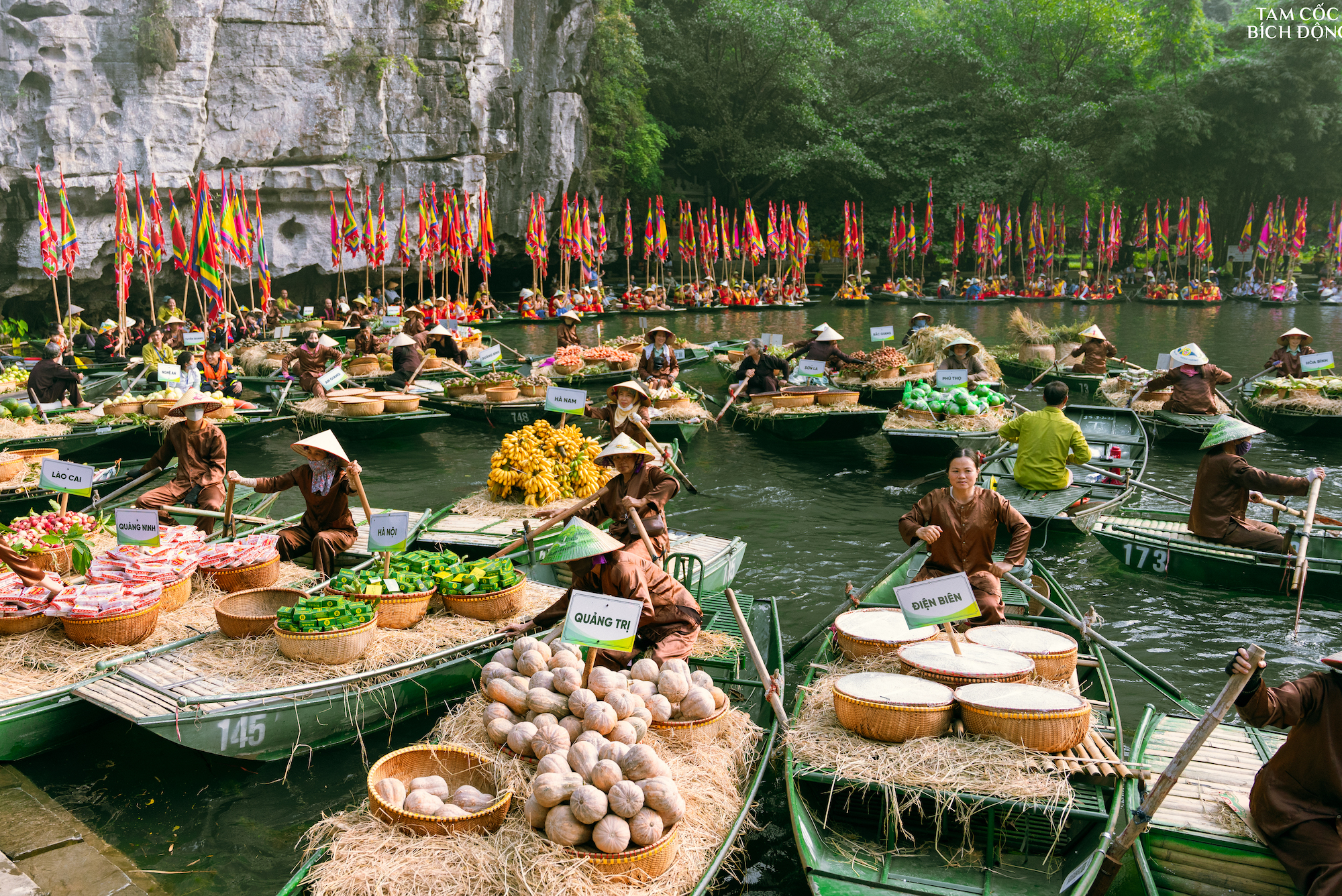 Sắc vàng lung linh mùa hội Tam Cốc - Tràng An- Ảnh 10.