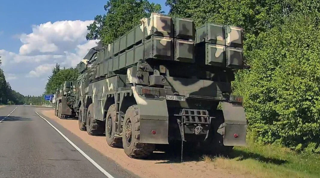 Belarus đưa pháo phản lực Polonez vào trực chiến do "tình hình nghiêm trọng" ở biên giới- Ảnh 13.