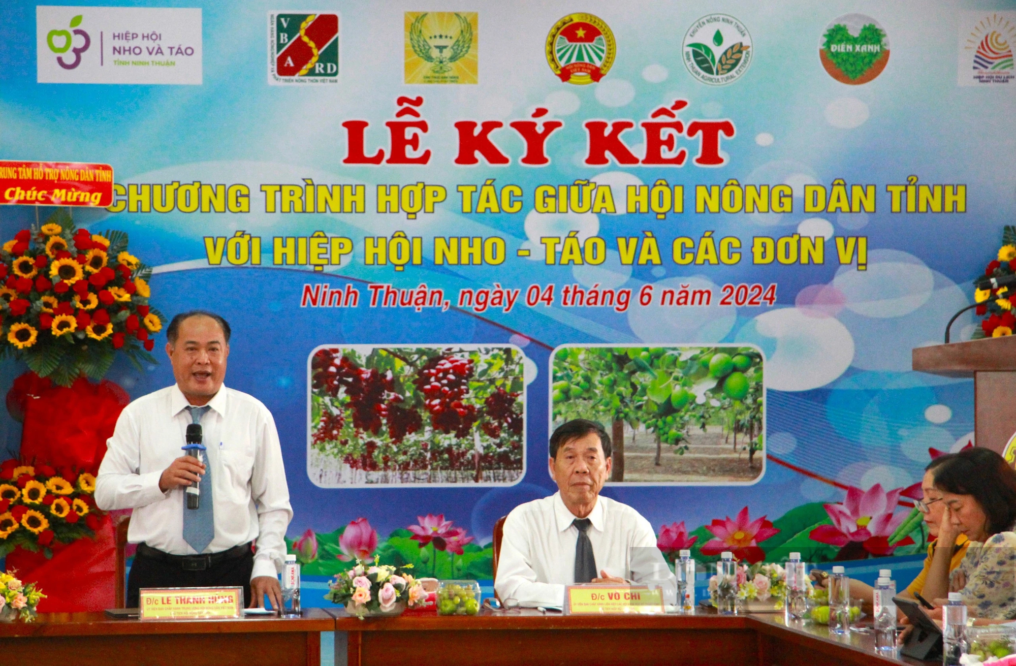 Hội Nông dân Ninh Thuận ký kết chương trình hợp tác phát triển nho, táo- Ảnh 1.