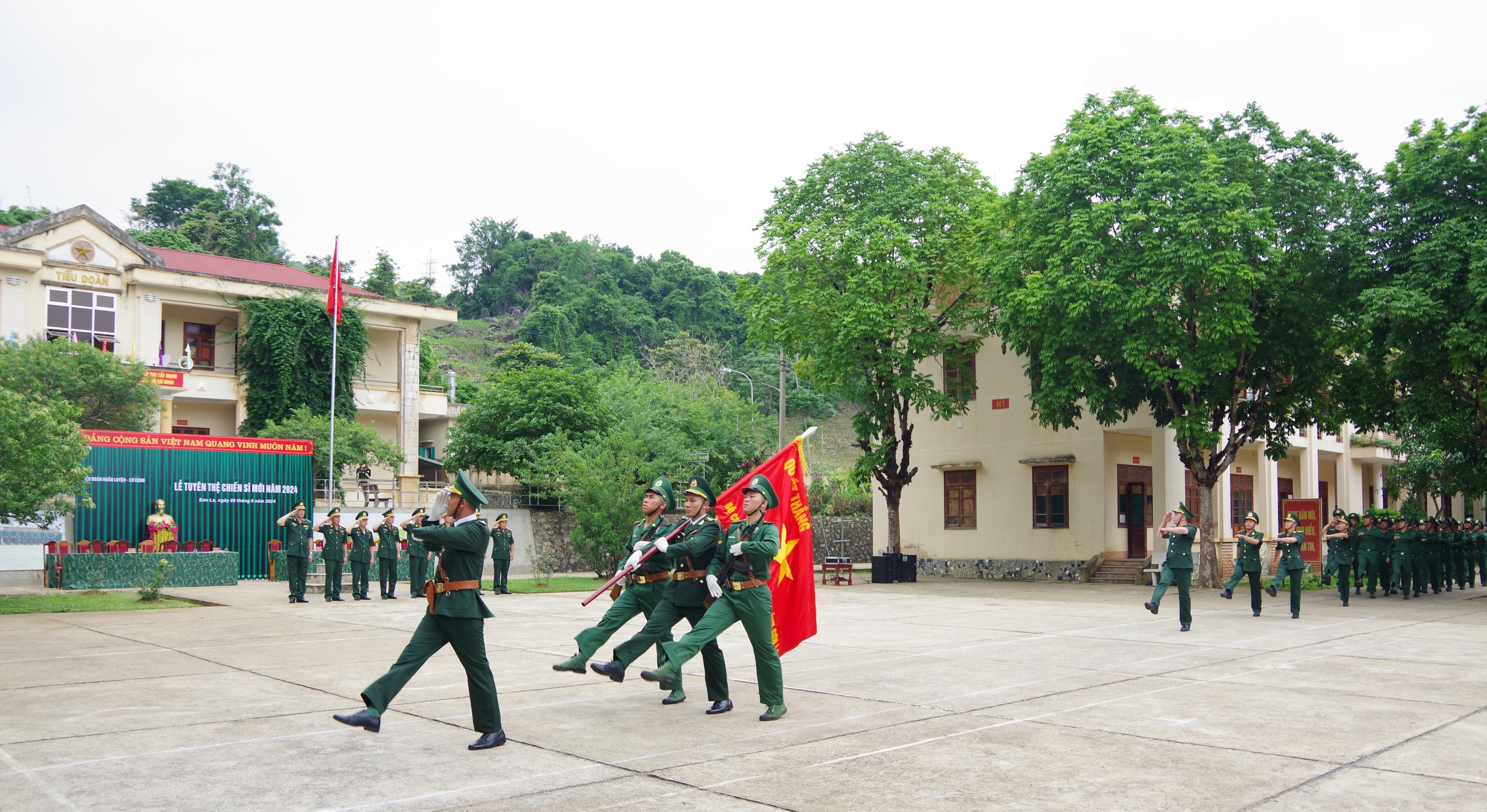 BĐBP tỉnh Sơn La: Bổ sung chiến sĩ là con em các dân tộc cho các trạm, đồn Biên phòng- Ảnh 5.