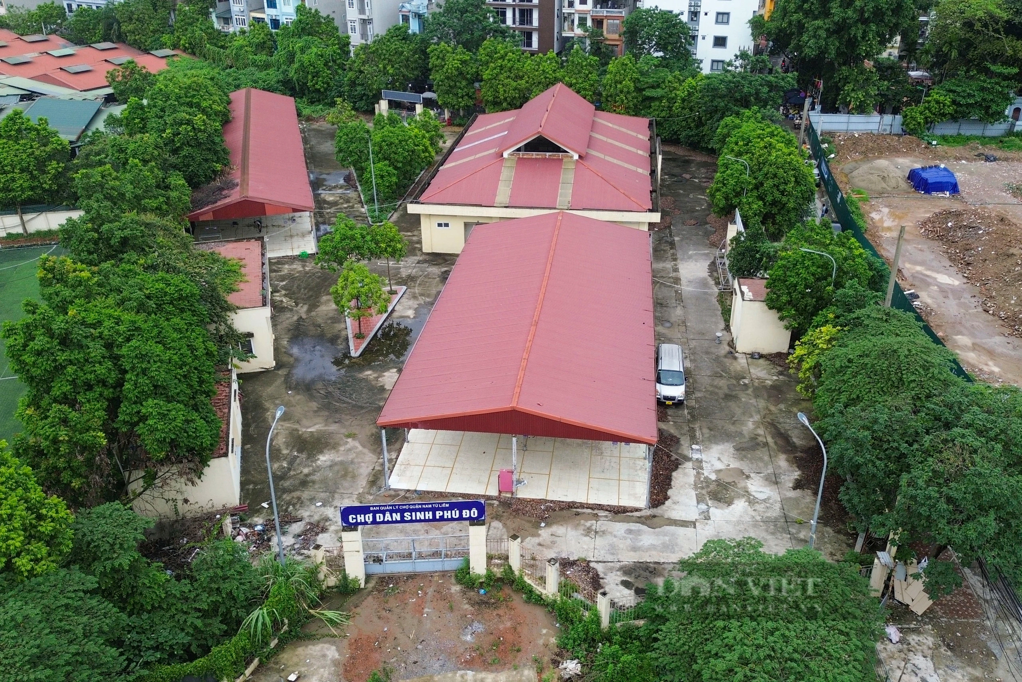 Chợ bỏ hoang ở Hà Nội: Chợ 18 tỷ xây xong "đắp chiếu", tiểu thương chật vật buôn bán sau lớp hàng rào- Ảnh 9.