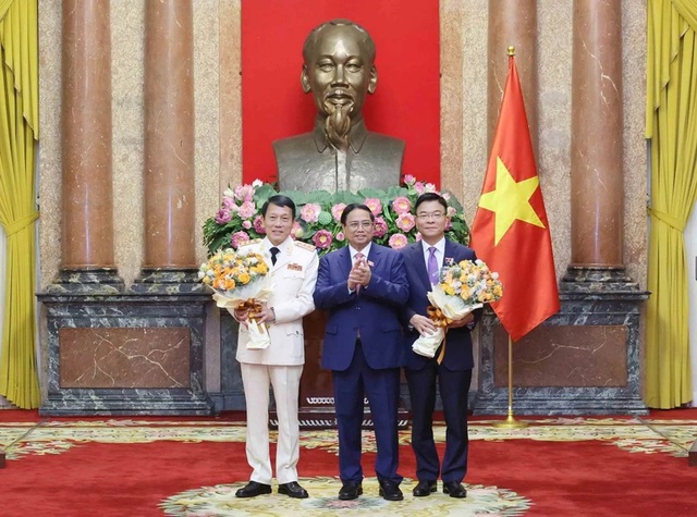 Chủ tịch nước Tô Lâm trao Quyết định bổ nhiệm Phó Thủ tướng và Bộ trưởng Bộ Công an- Ảnh 3.
