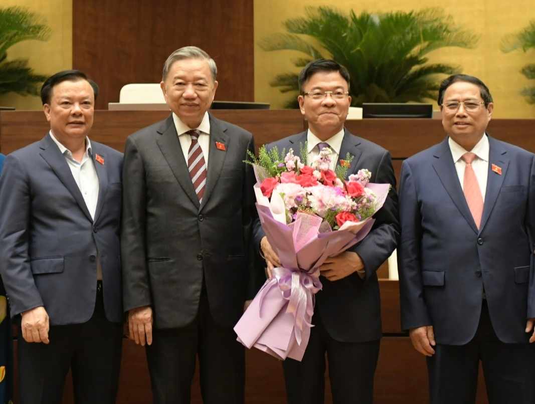 Bộ trưởng Bộ Tư pháp Lê Thành Long giữ chức Phó Thủ tướng - Ảnh 2.