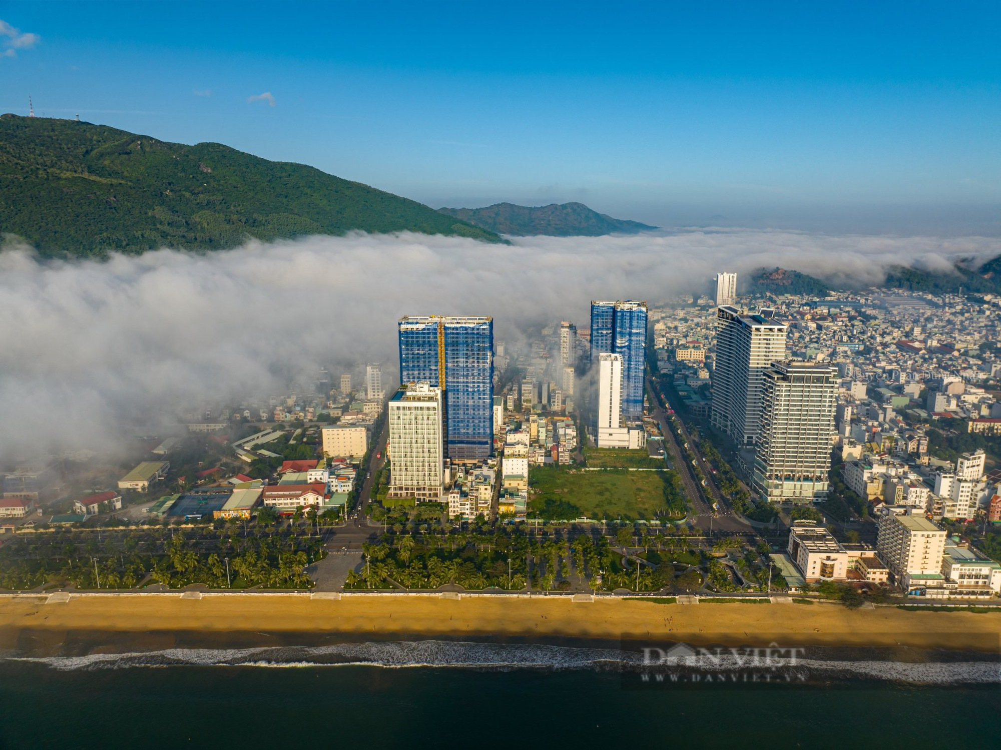 Trầm trồ trước pha "bay người sút bóng" trong giải Teqball quốc tế đầu tiên tại Việt Nam đang diễn ra ở Bình Định- Ảnh 6.