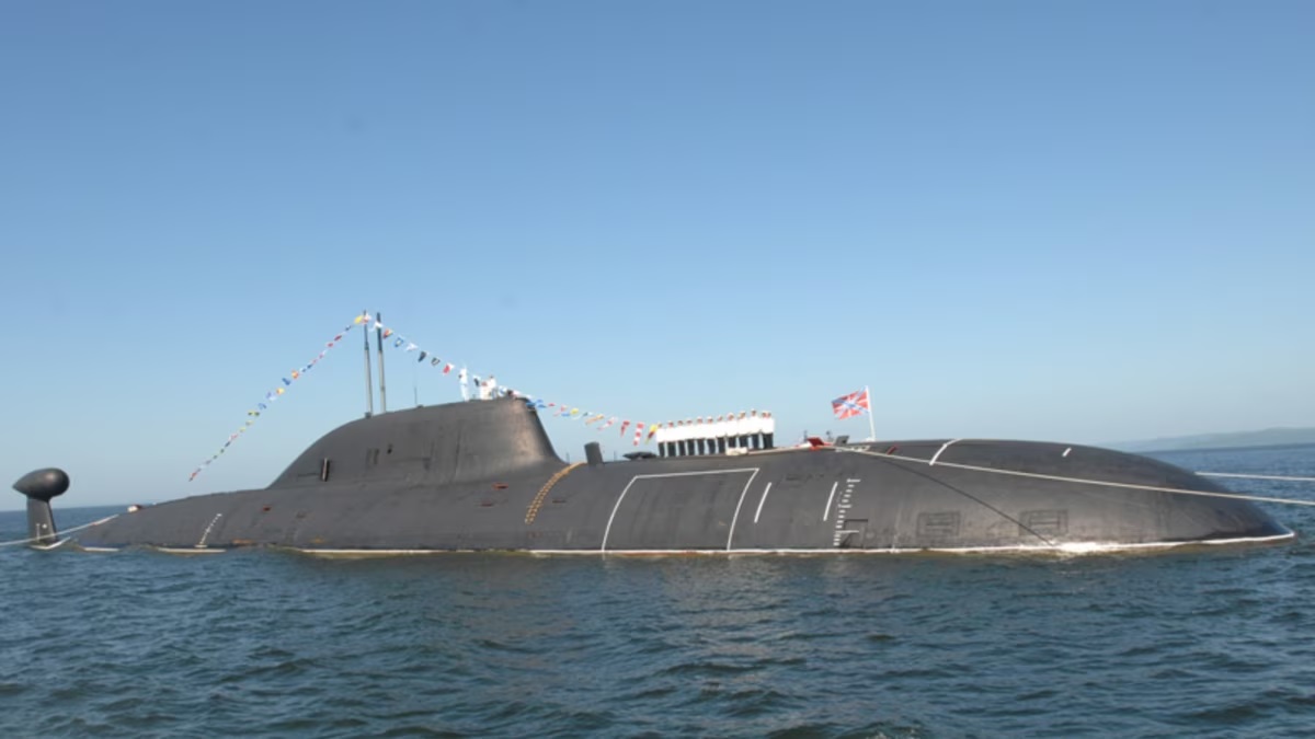 Lý do thực sự khiến Nga điều động tàu ngầm mang tên lửa tới Crimea - Ảnh 1.