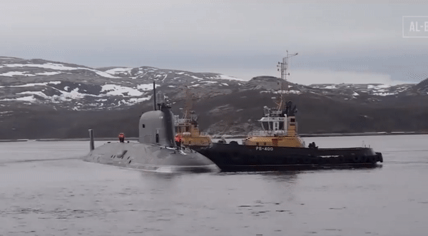 Cận cảnh tàu ngầm hạt nhân chiến lược Nga sắp cập cảng Cuba- Ảnh 11.