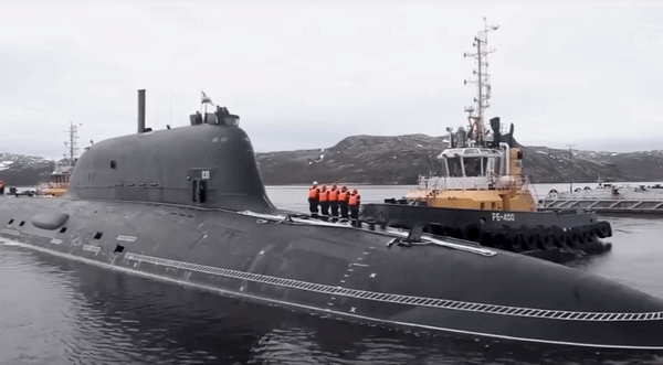Cận cảnh tàu ngầm hạt nhân chiến lược Nga sắp cập cảng Cuba- Ảnh 12.