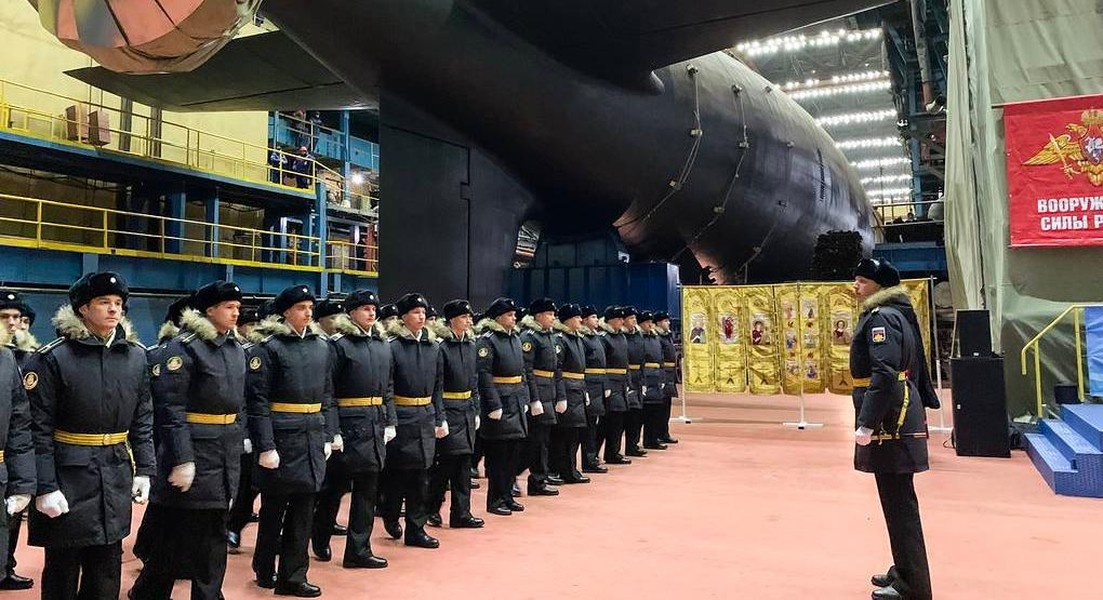 Cận cảnh tàu ngầm hạt nhân chiến lược Nga sắp cập cảng Cuba- Ảnh 8.
