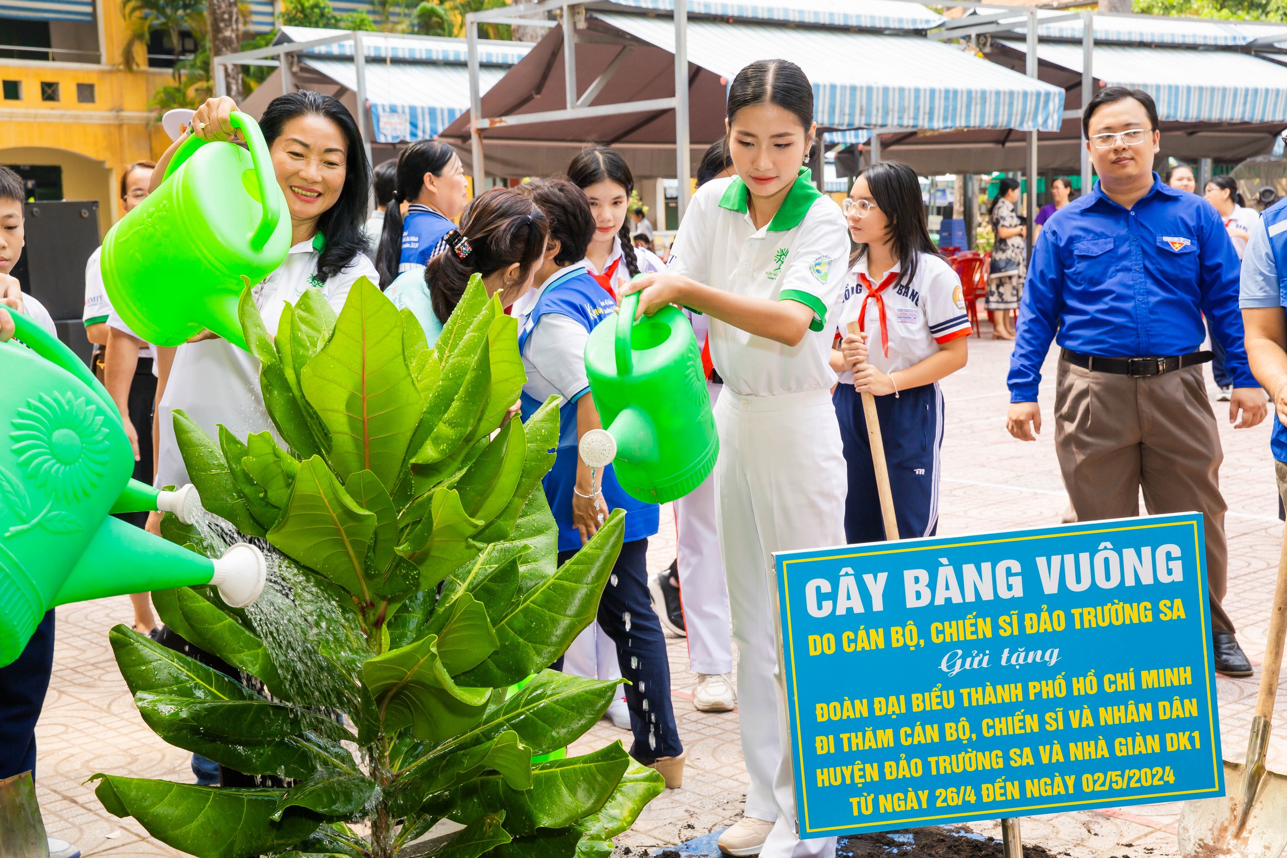Hoa hậu Nguyễn Thanh Hà vui mừng chia sẻ điều này khi dự Ngày hội sống xanh- Ảnh 6.