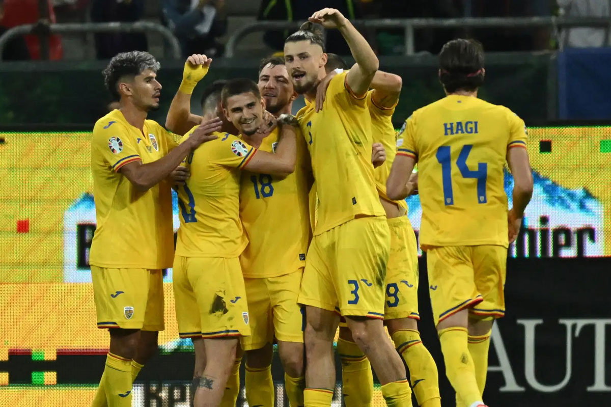 Danh sách đội hình ĐT Romania tham dự EURO 2024: Sao Tottenham đáng chú ý nhất- Ảnh 1.