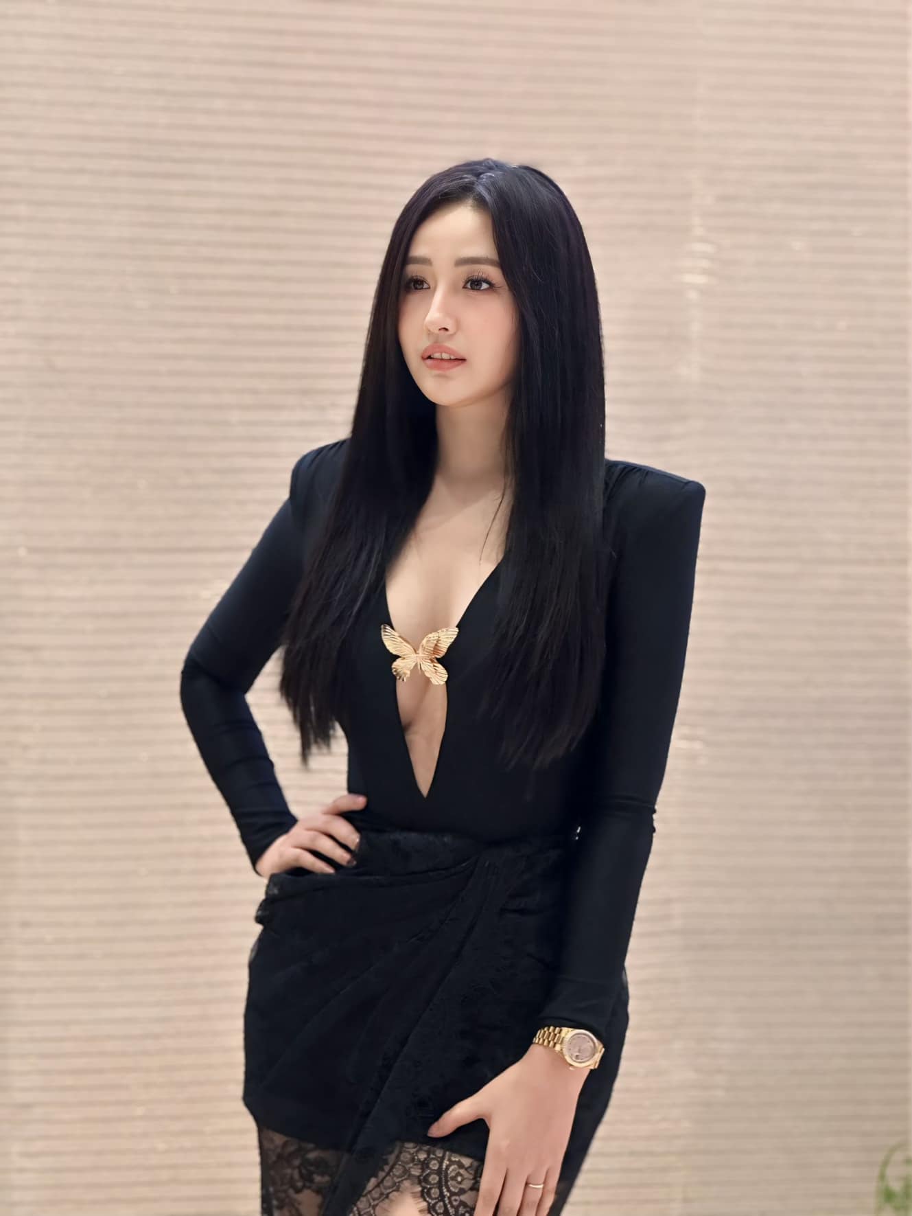 Đi dự cưới Midu, nhan sắc của hoa hậu Việt được ví đẹp như Kim Ji Won- Ảnh 3.