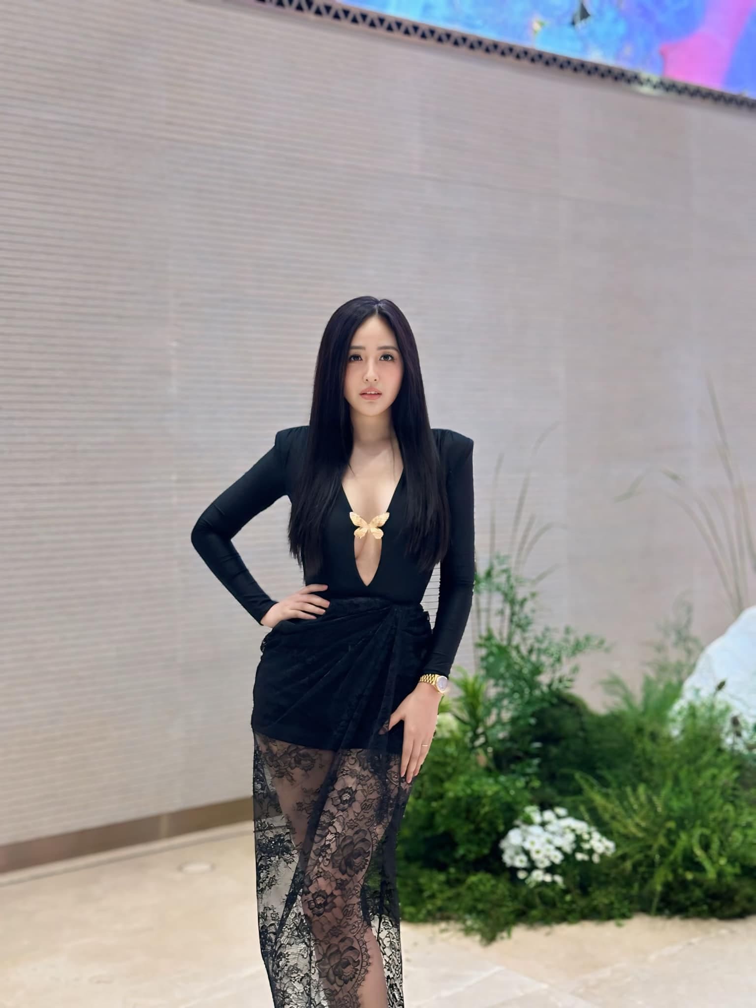 Đi dự cưới Midu, nhan sắc của hoa hậu Việt được ví đẹp như Kim Ji Won- Ảnh 5.